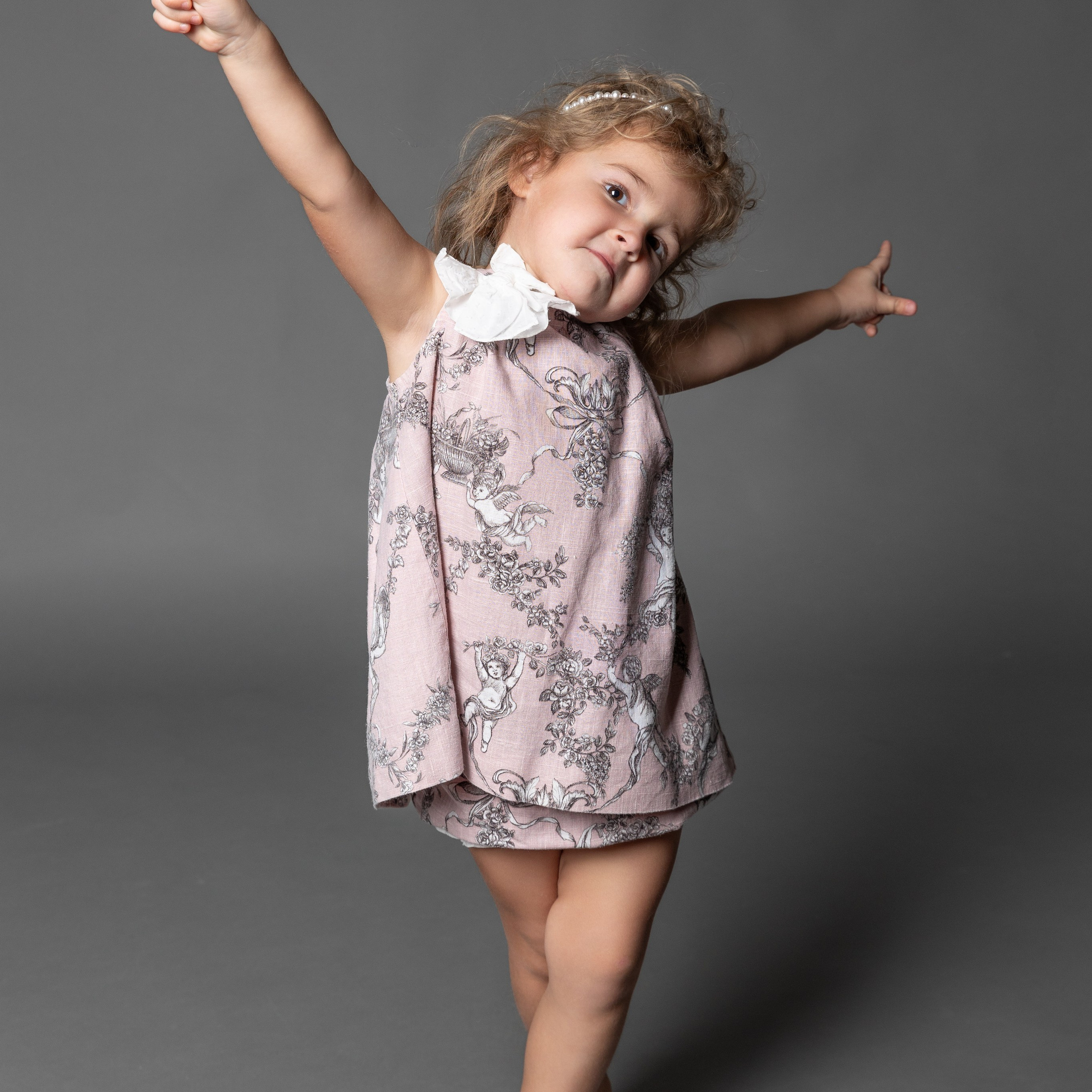 Reviews. Elena Kukhareva