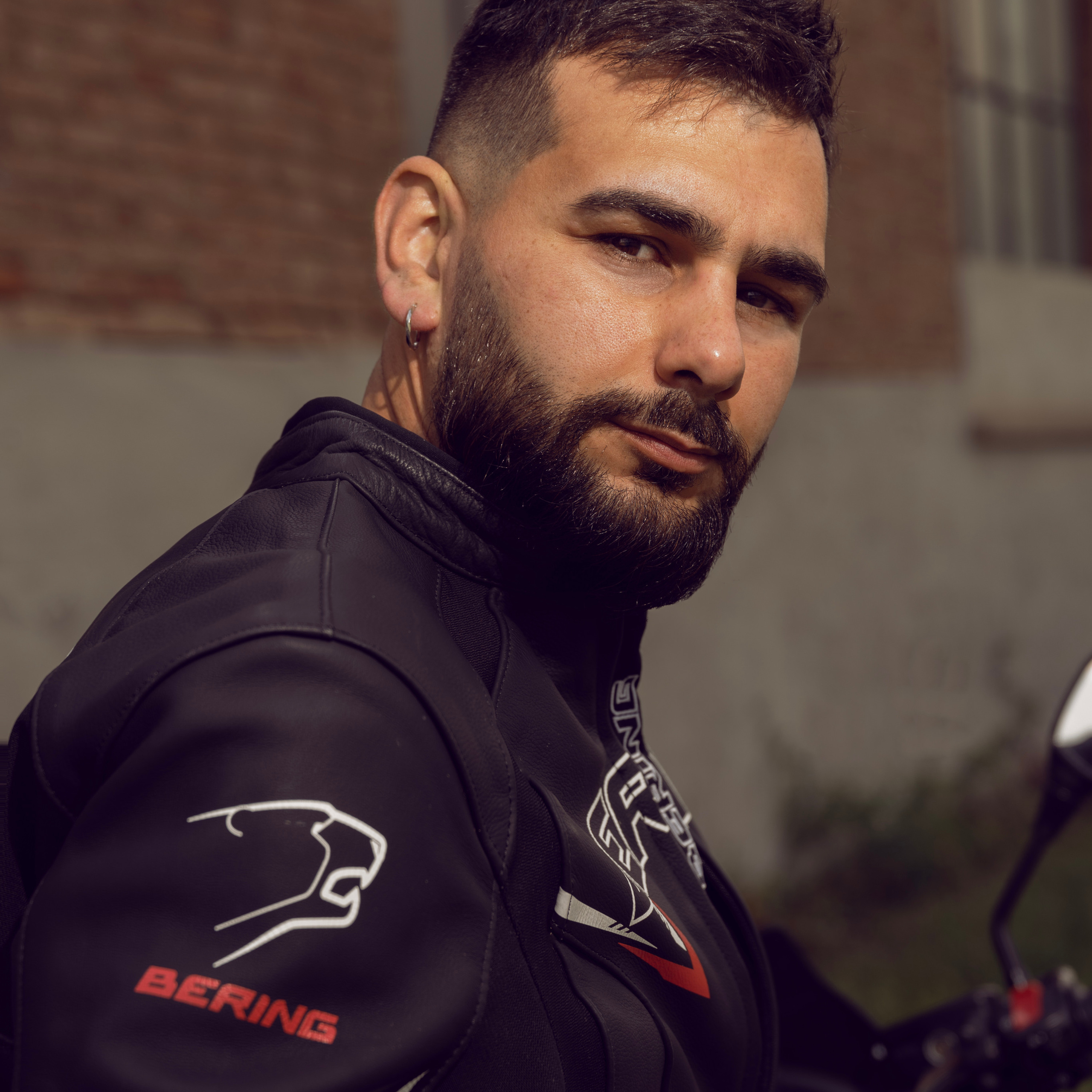 Servizio fotografico all’esterno per appassionati di&nbsp;moto