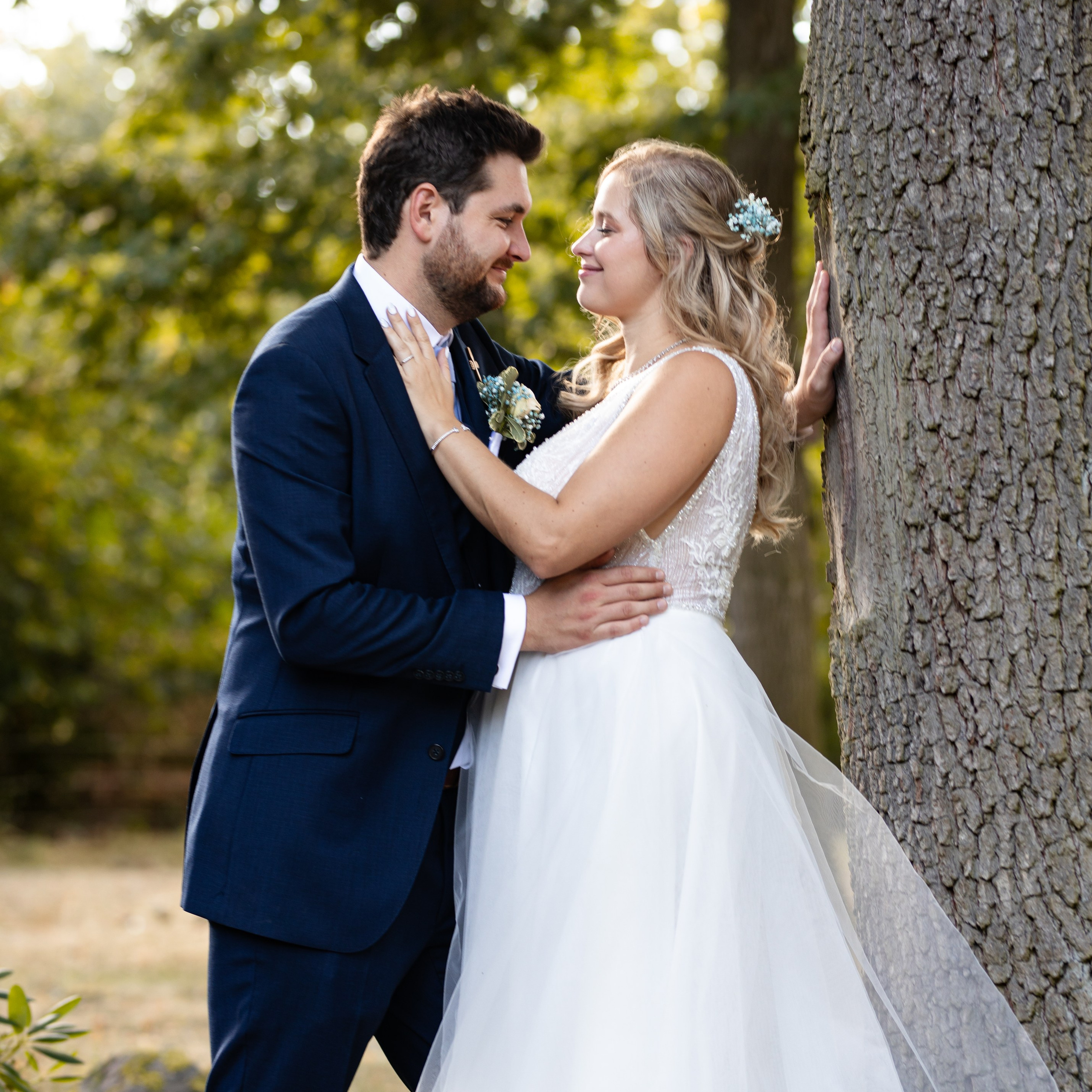 Review. Dana Lišková — Empathetic Photographer | Introspective Artist |Neurodivergent Coach | Founder of Artepy.cz