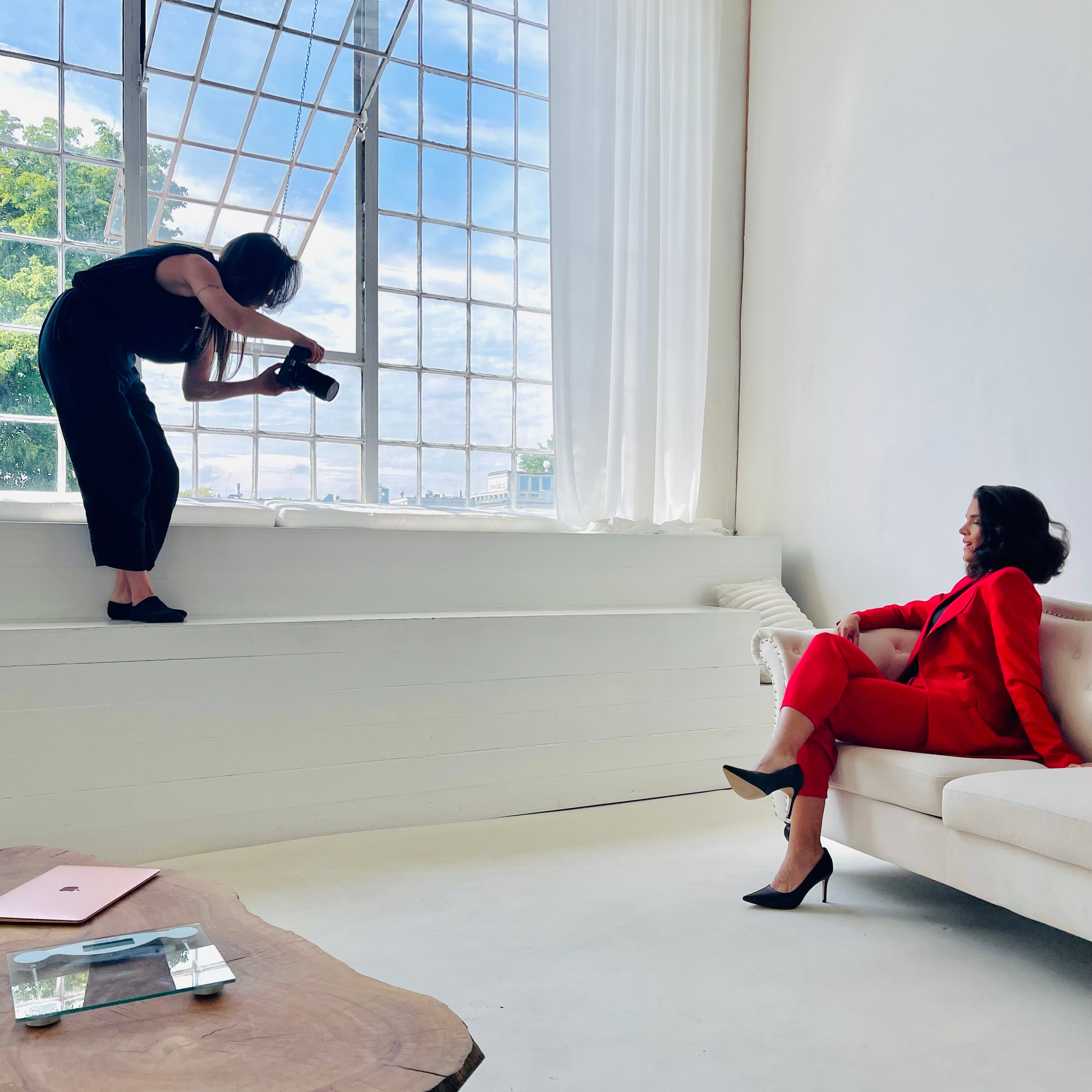 ABOUT. Dana Lišková — Empathetic Photographer | Introspective Artist |Neurodivergent Coach | Founder of Artepy.cz