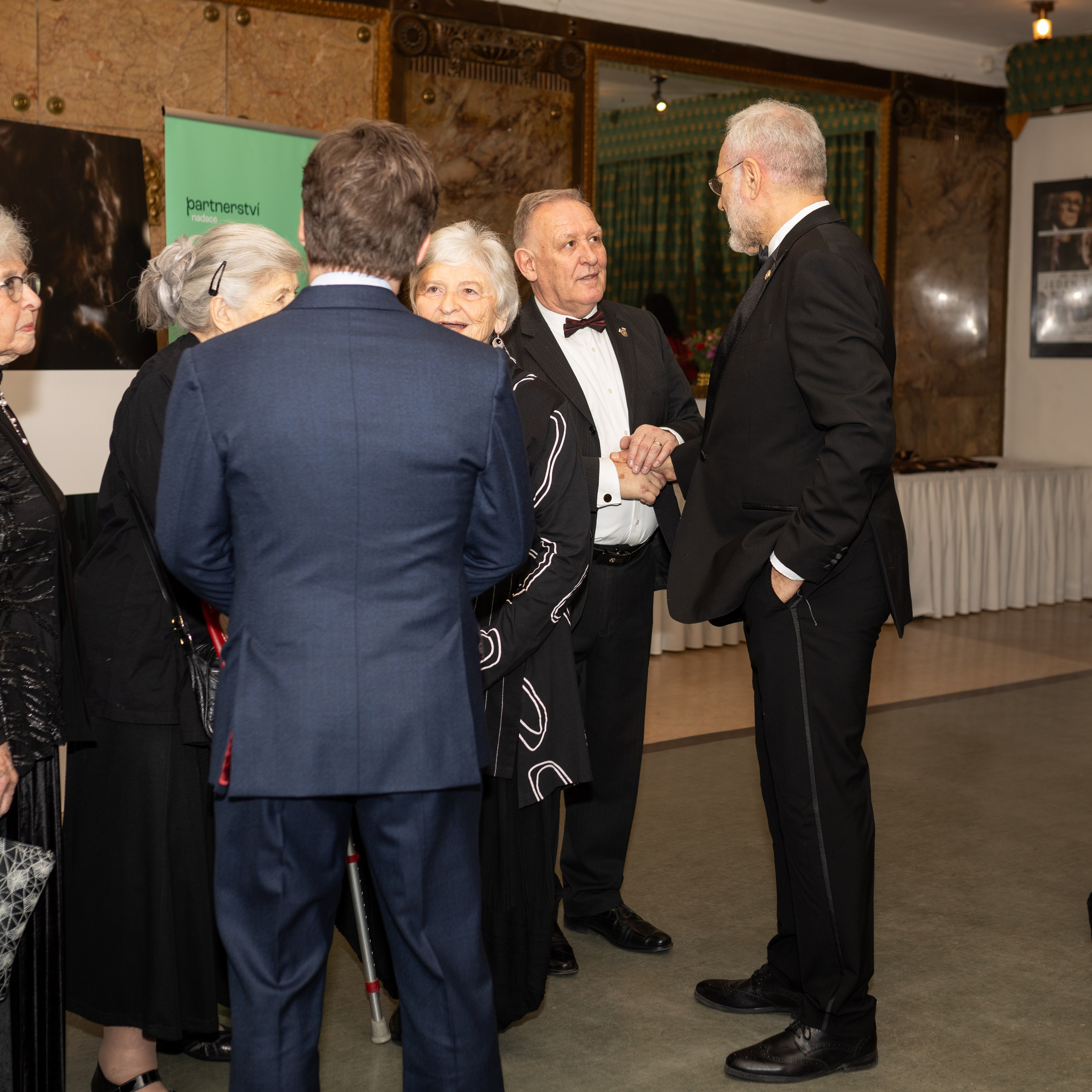 Review. Dana Lišková — Empathetic Photographer | Introspective Artist |Neurodivergent Coach | Founder of Artepy.cz