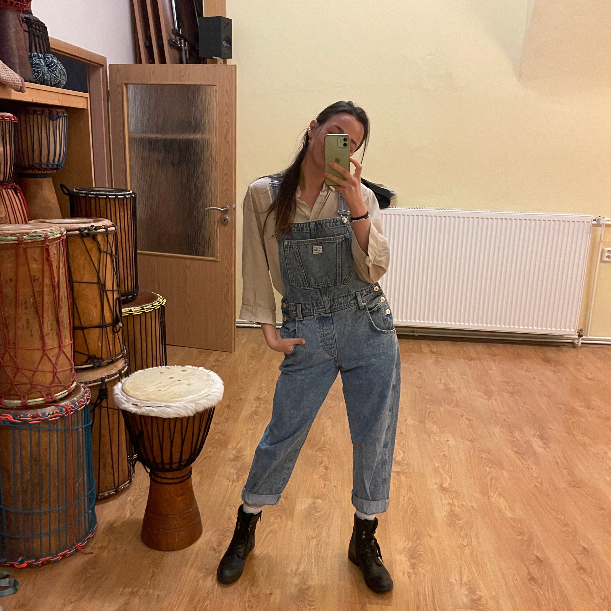 ABOUT. Dana Lišková — Empathetic Photographer | Introspective Artist |Neurodivergent Coach | Founder of Artepy.cz