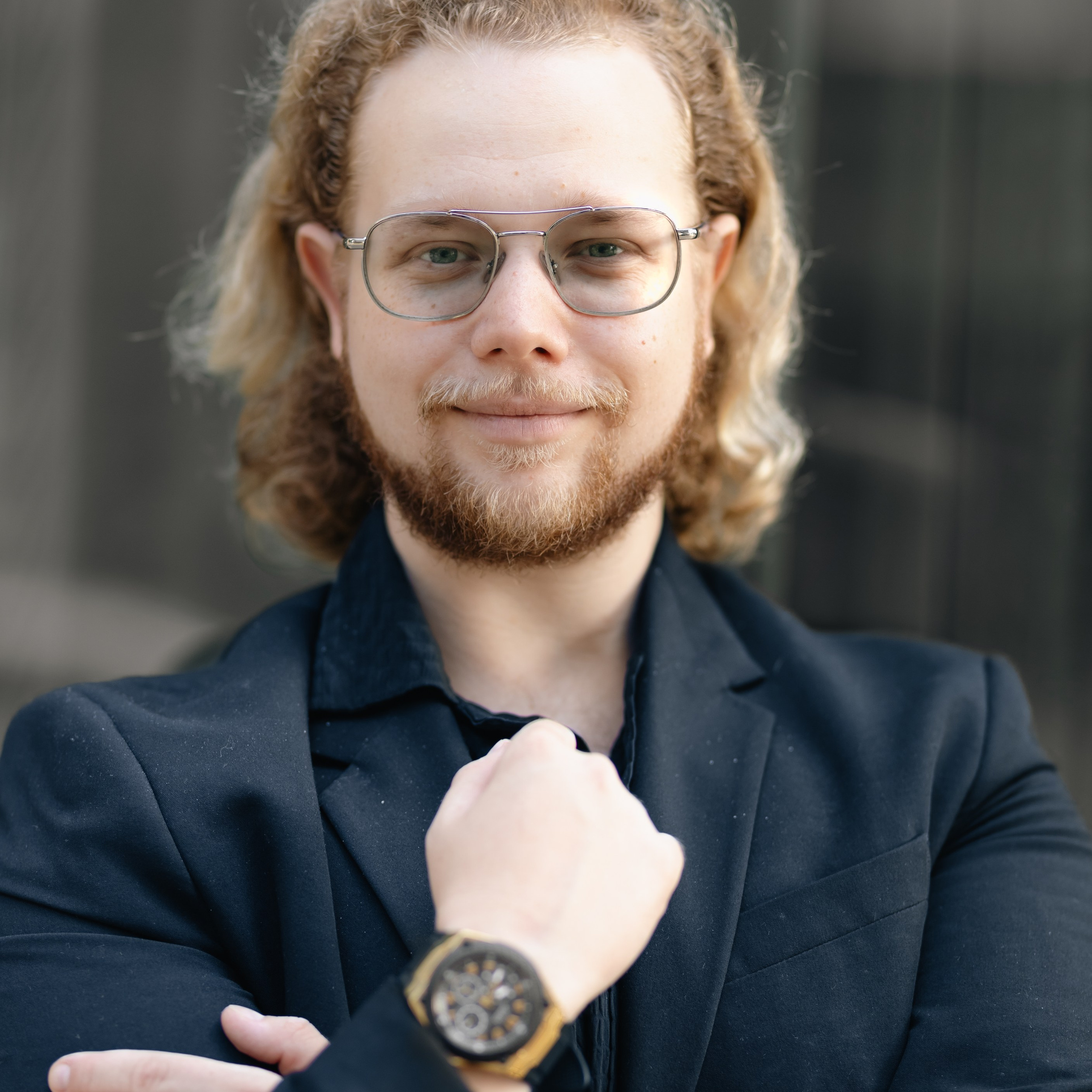 Review. Dana Lišková — Empathetic Photographer | Introspective Artist |Neurodivergent Coach | Founder of Artepy.cz