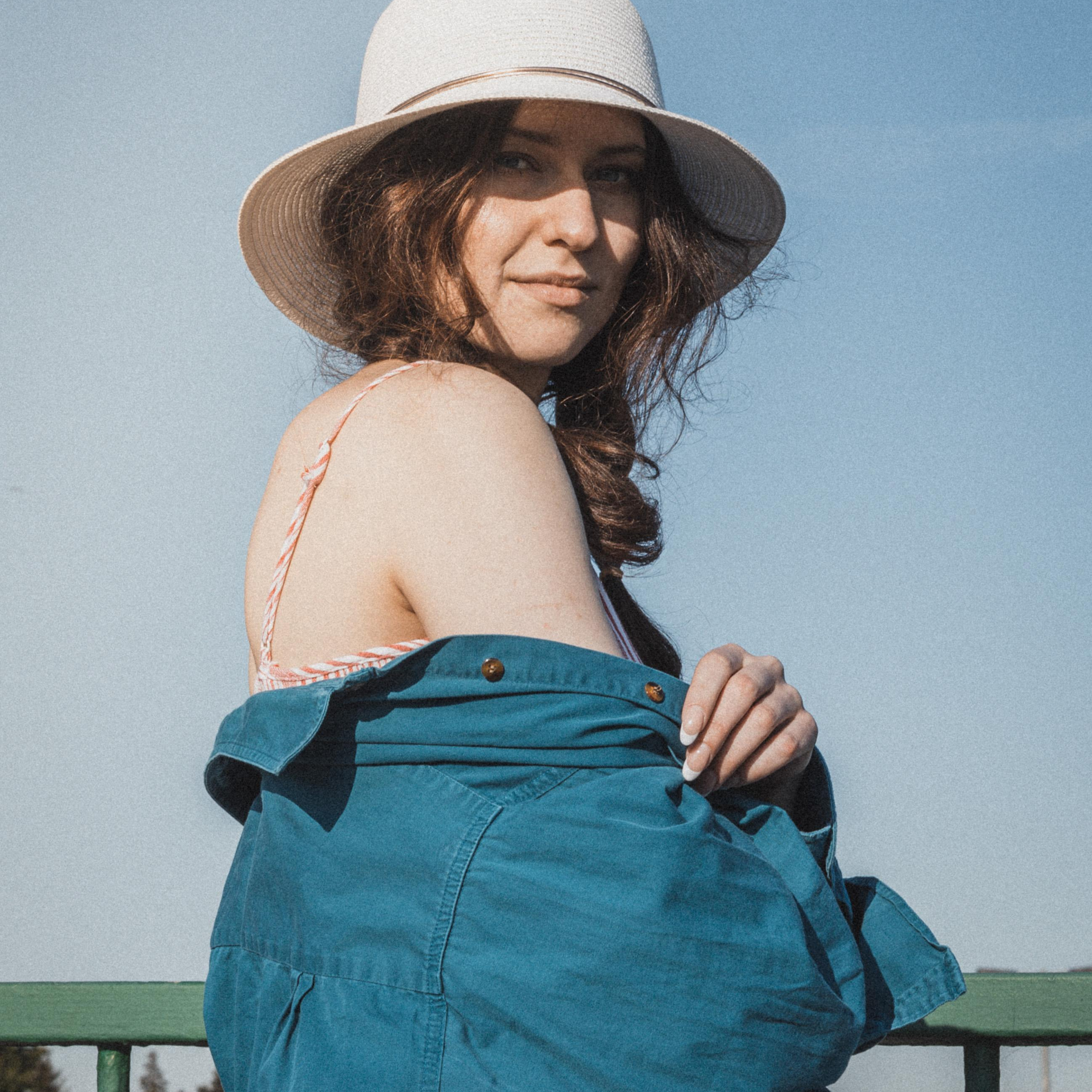 Review. Dana Lišková — Empathetic Photographer | Introspective Artist |Neurodivergent Coach | Founder of Artepy.cz