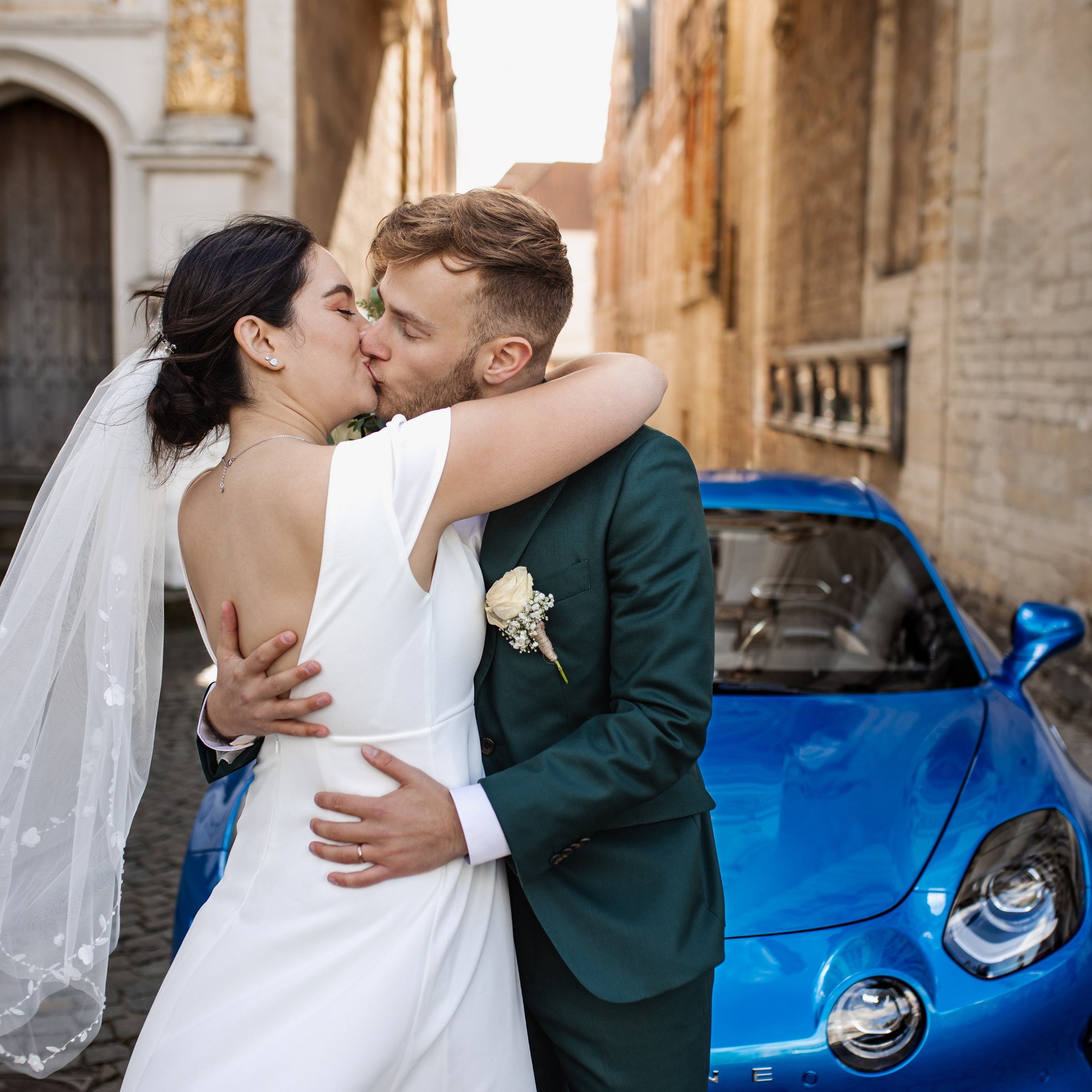 Review. Dana Lišková — Empathetic Photographer | Introspective Artist |Neurodivergent Coach | Founder of Artepy.cz