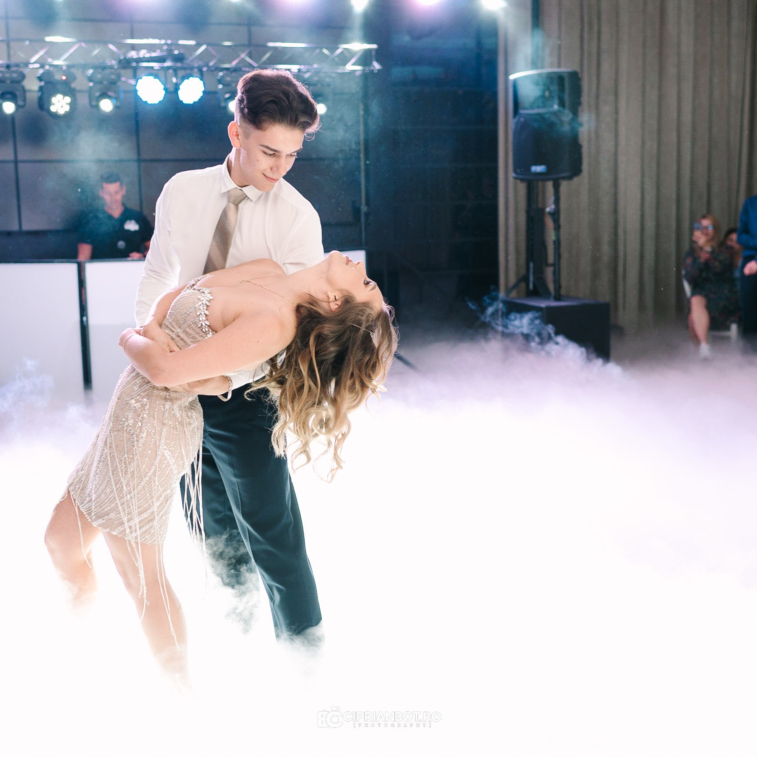 Recenzii. Servicii Foto Video Nunta - Fotograf Oradea