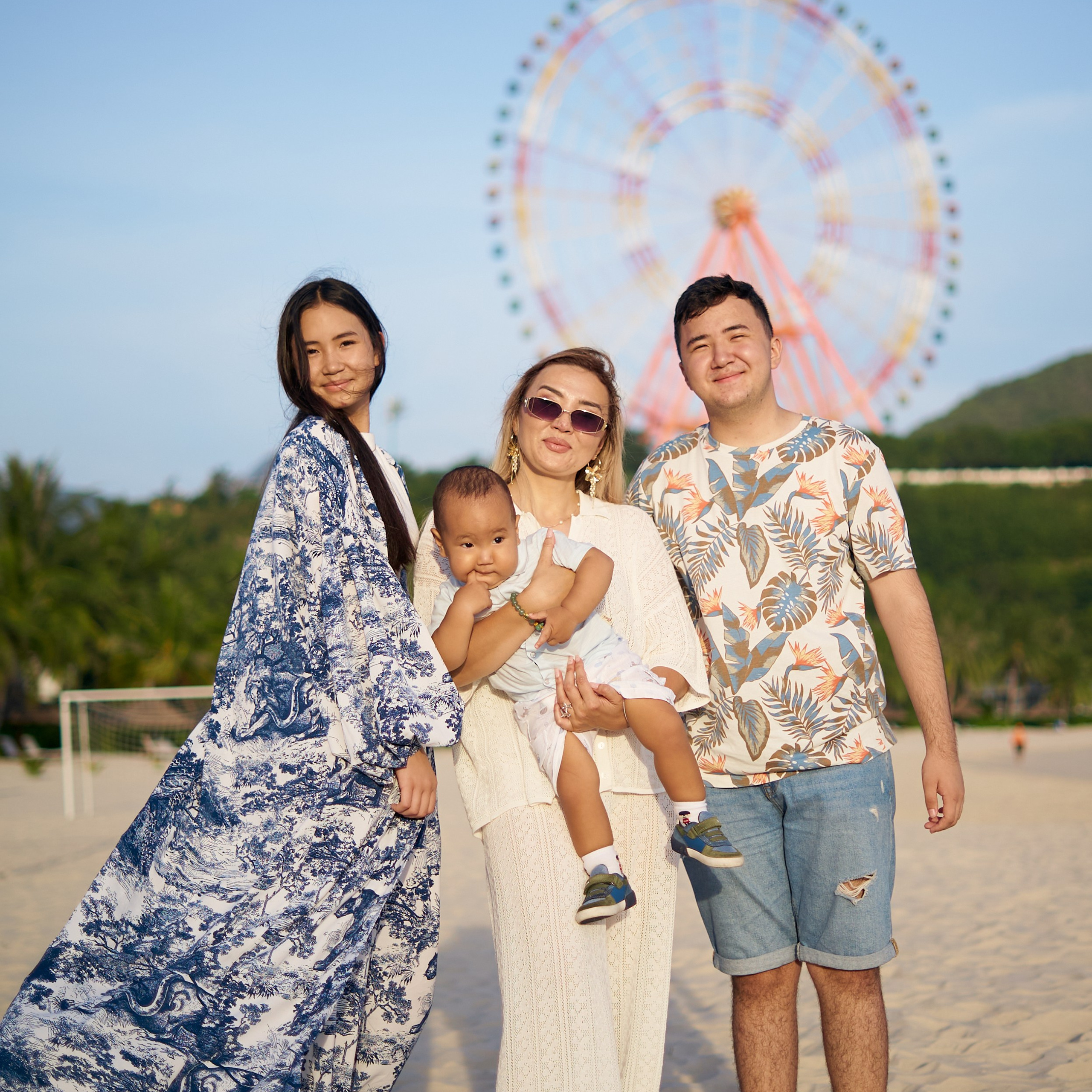 Vinpearl Resort & Spa. Семейный фотограф в Нячанге. Прогулки, lovestory, свадебные, студийные съёмки