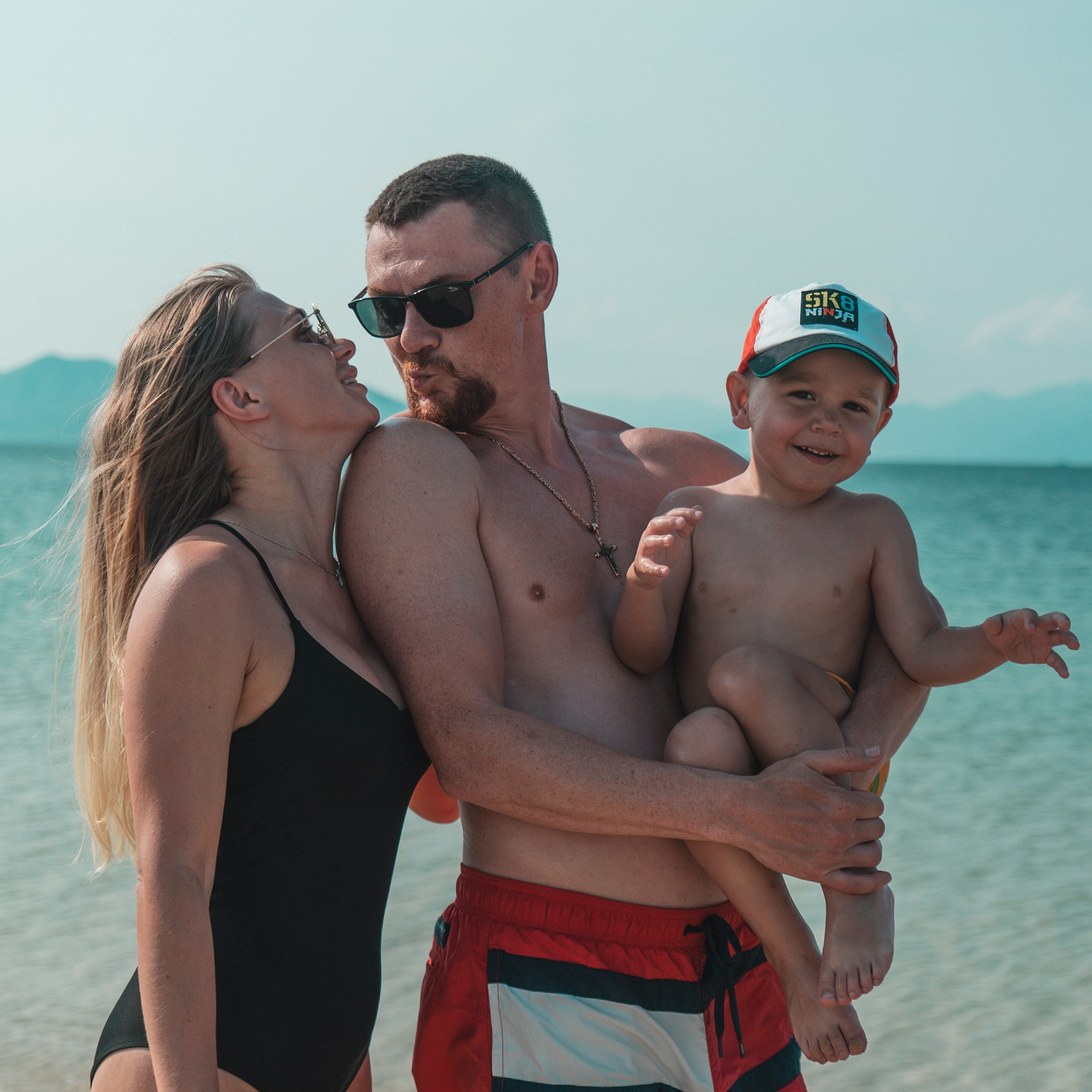 Семейная Marriott. Семейный фотограф в Нячанге. Прогулки, lovestory, свадебные, студийные съёмки