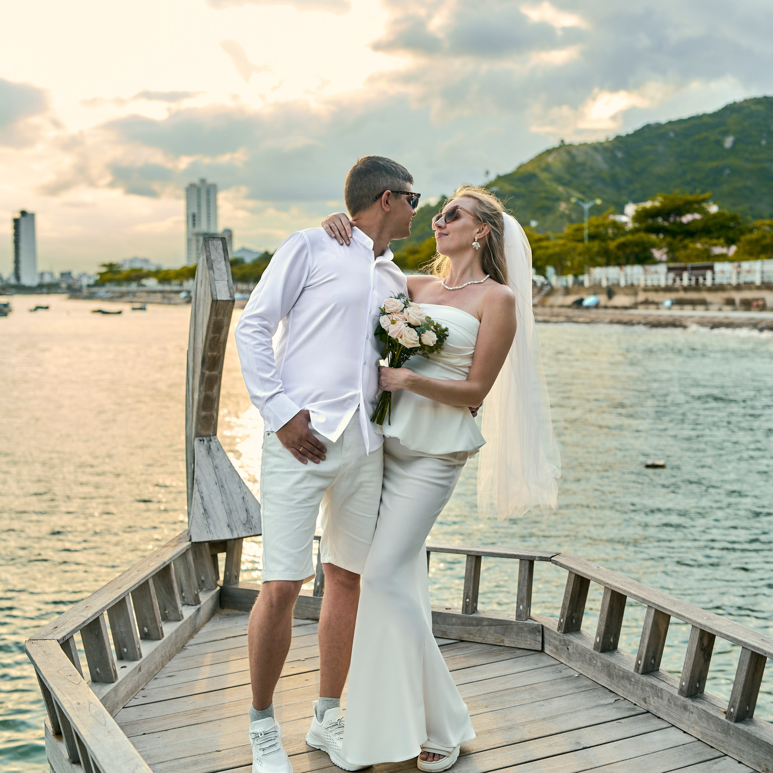 Закатный вечер в Marina Beach. Семейный фотограф в Нячанге. Прогулки, lovestory, свадебные, студийные съёмки