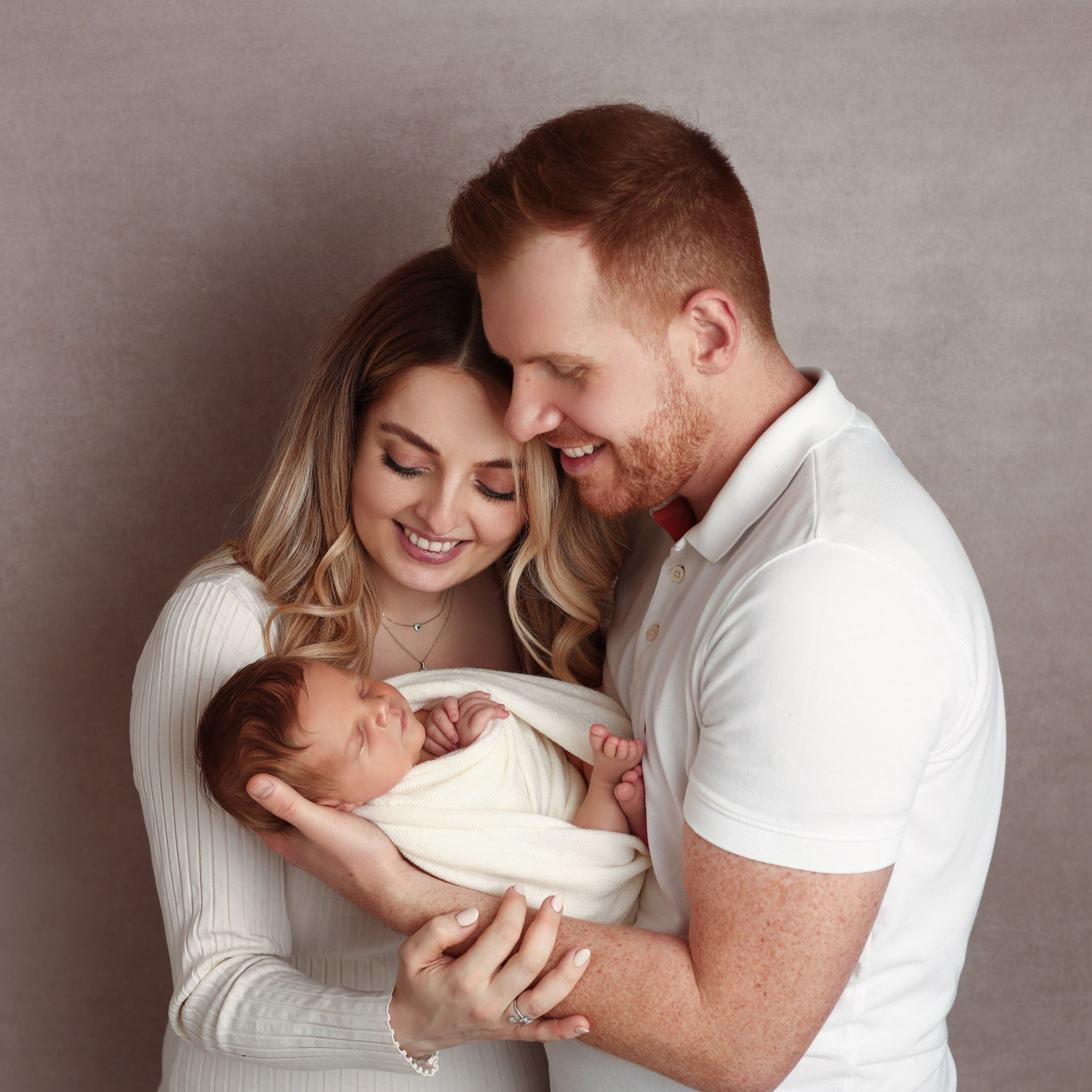 BEWERTUNGEN. Neugeborenen & Babyfotografie Liuba Schelhorn in Stuttgart