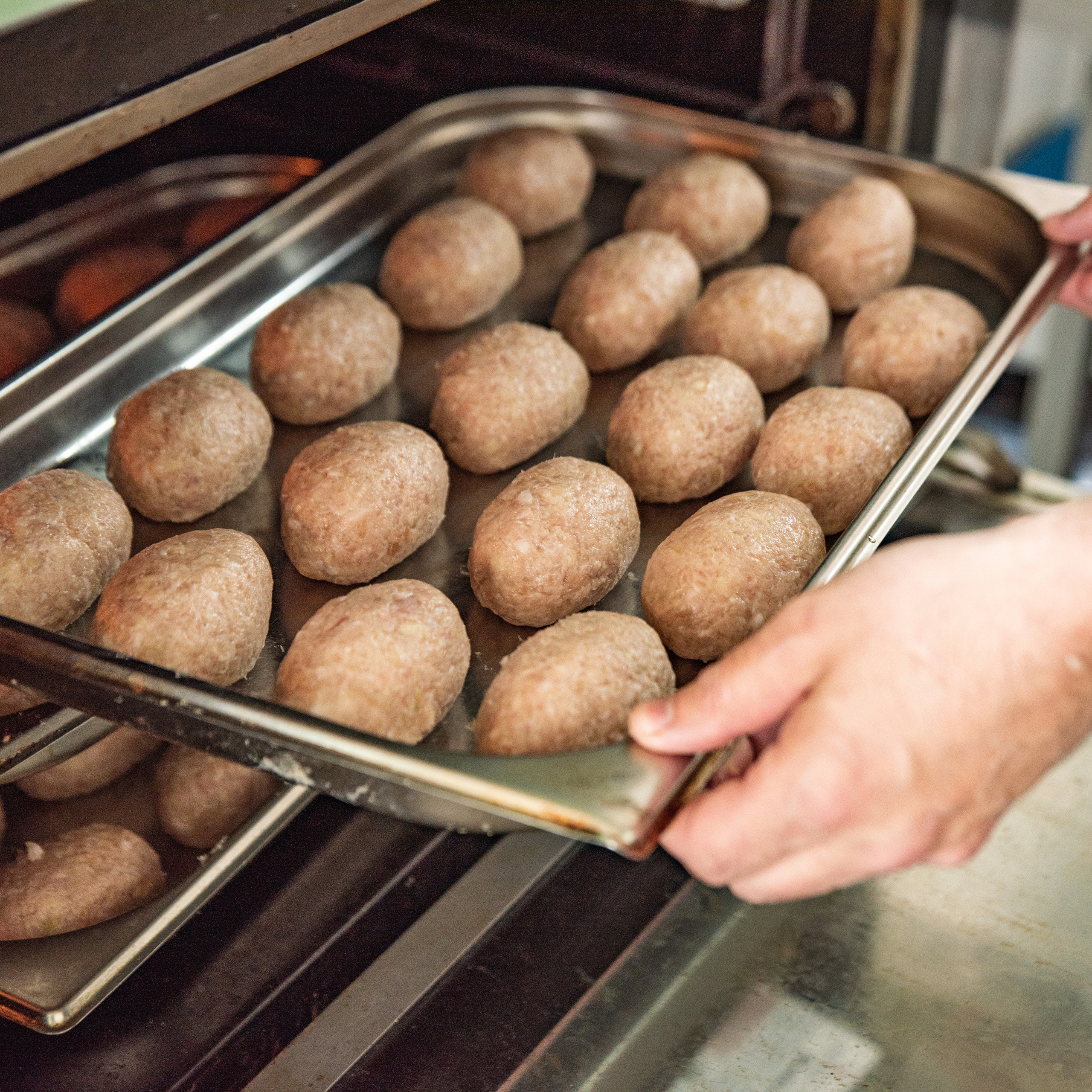 Накормим Батуми. Ekaterina Verbitskaya. Photography