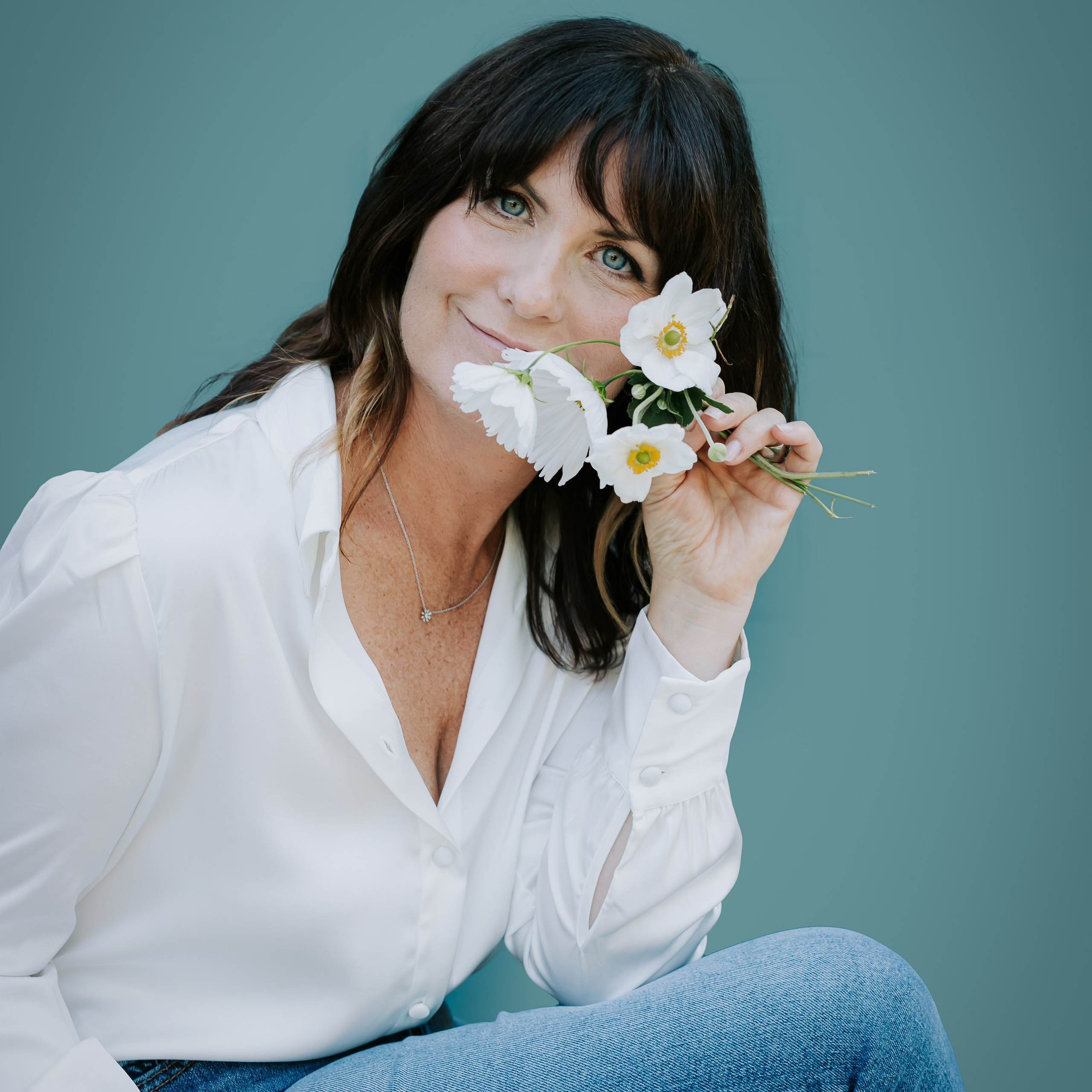 Client reviews of Bobbi-Jo Stuart Photographer. Portrait and Personal Brand Photographer in Simcoe County, Ontario, Bobbi-jo Stuart