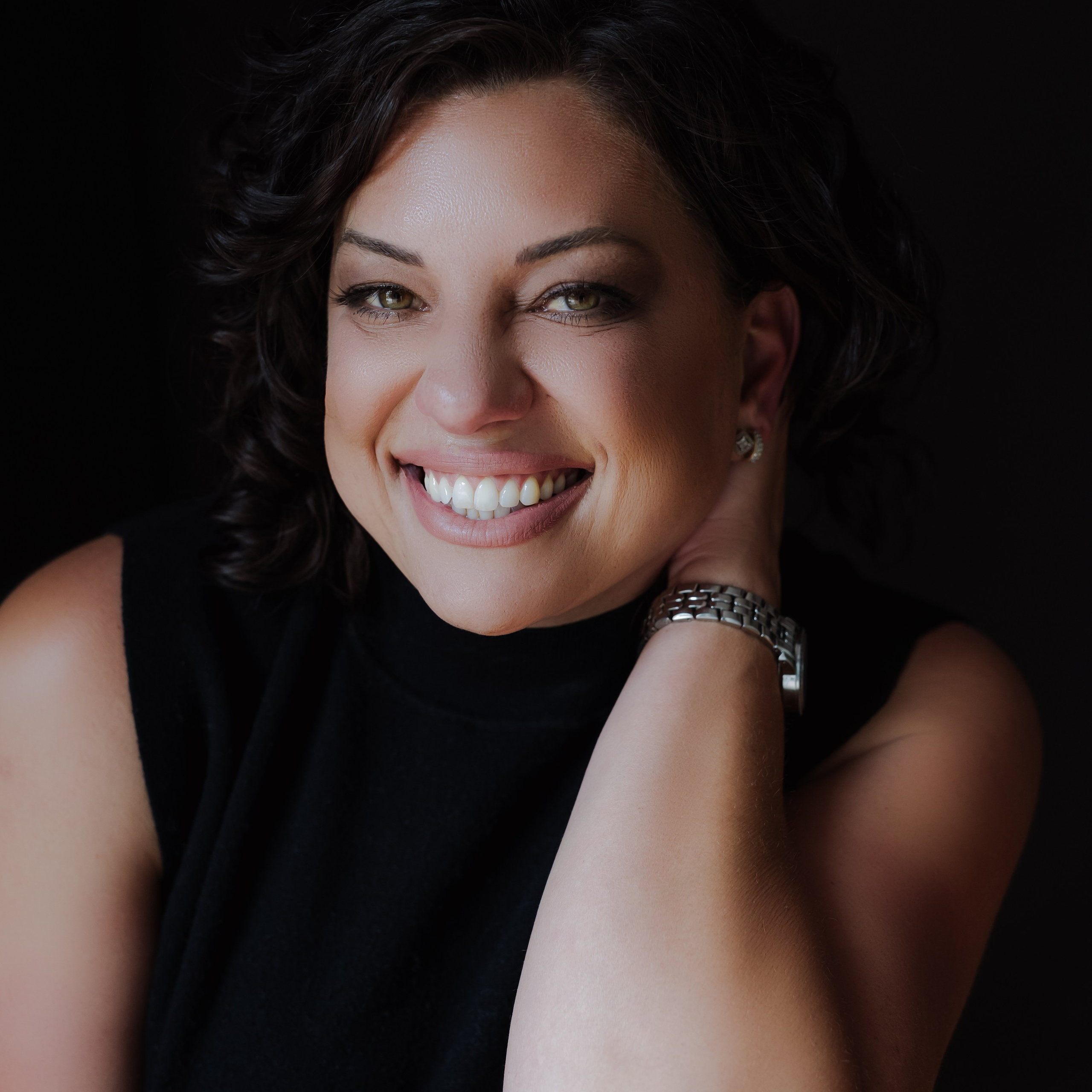 Client reviews of Bobbi-Jo Stuart Photographer. Portrait and Personal Brand Photographer in Simcoe County, Ontario, Bobbi-jo Stuart