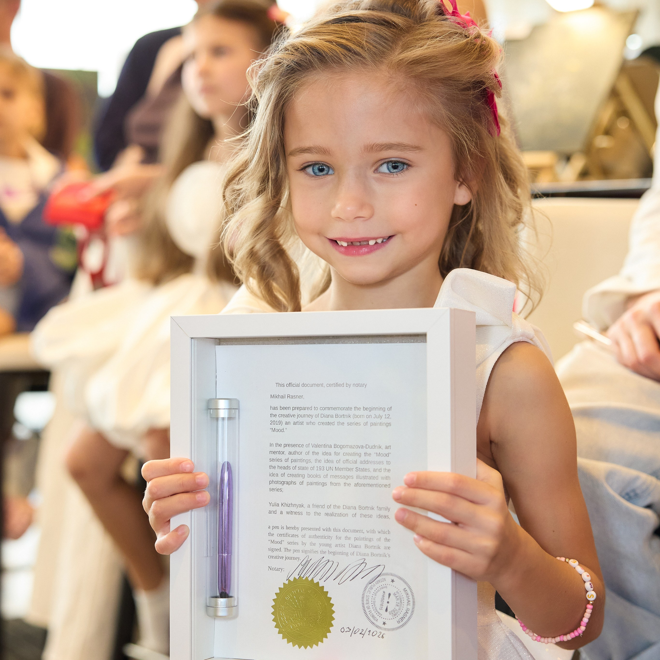 Авторская благотворительная художественная выставка Дианы Бортник