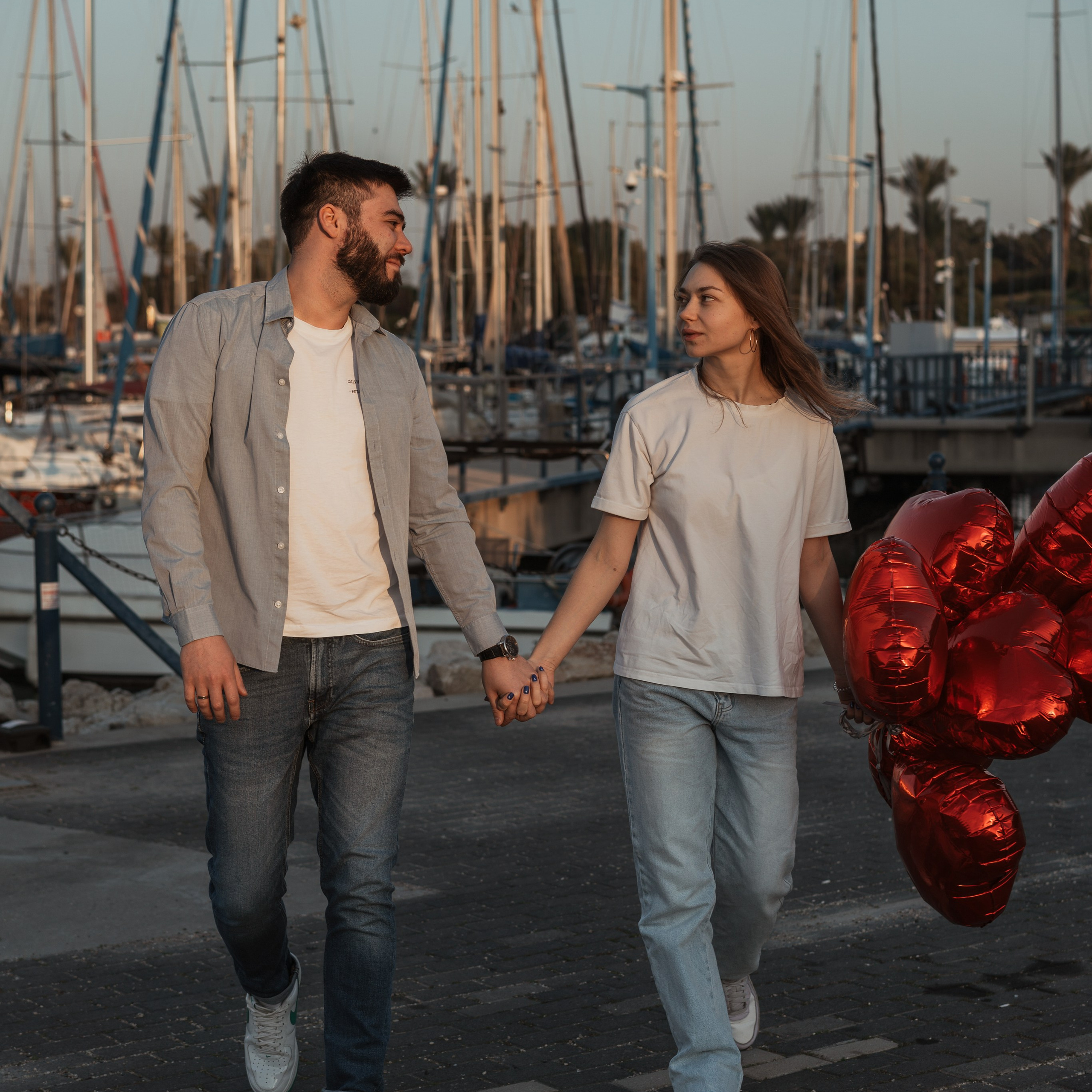Family Photoshoot in Kishon Park | Capturing Moments in Nature