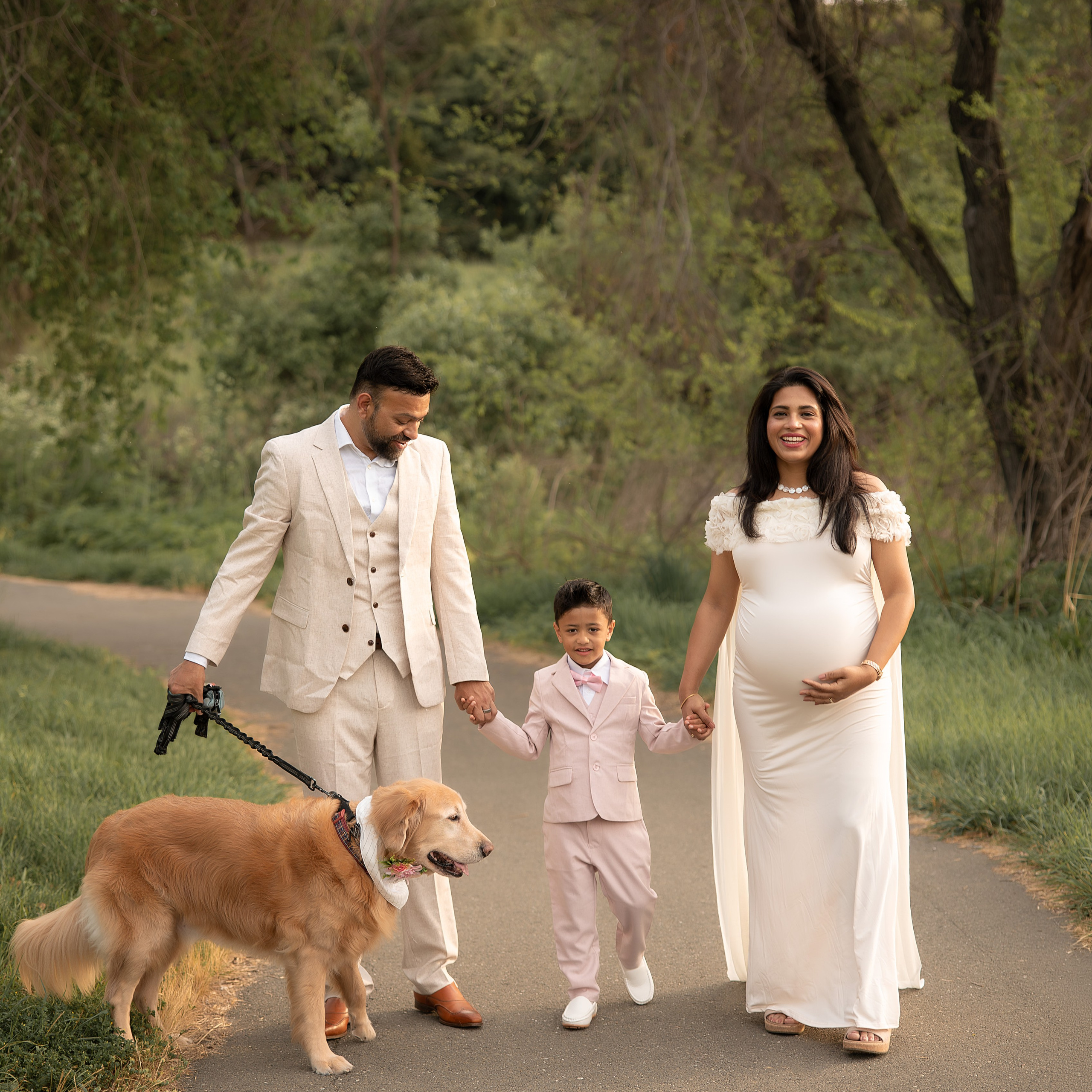 FAMILY & MATERNITY PHOTOGRAPHY