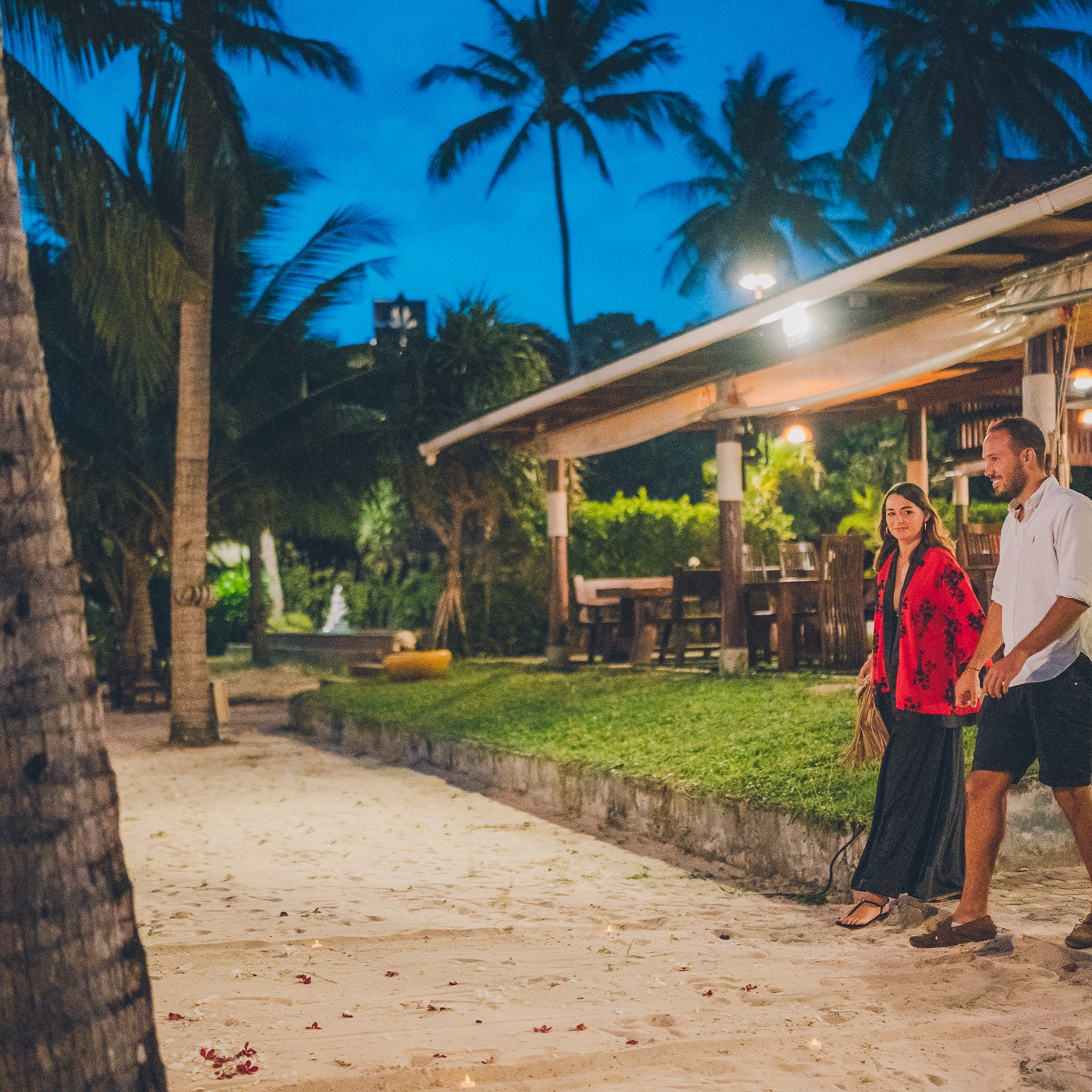 Photo. Romantic proposal on Koh Samui, Thailand