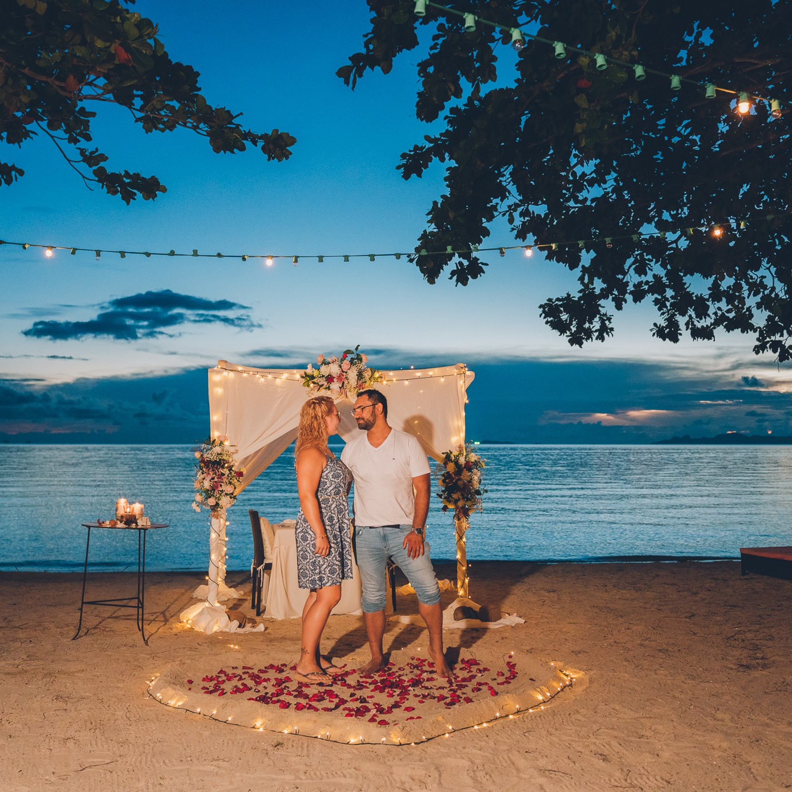 Photo. Romantic proposal on Koh Samui, Thailand