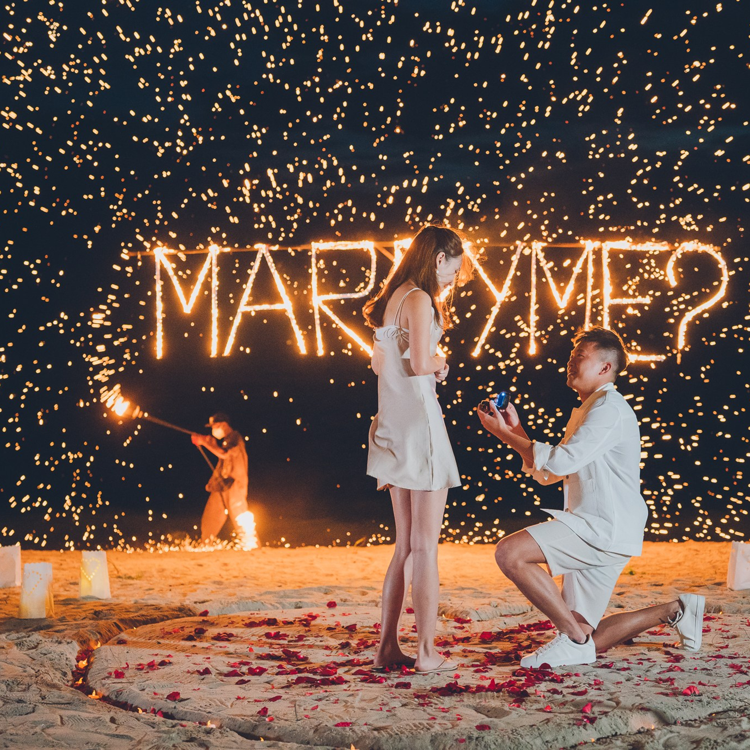 Photo. Romantic proposal on Koh Samui, Thailand
