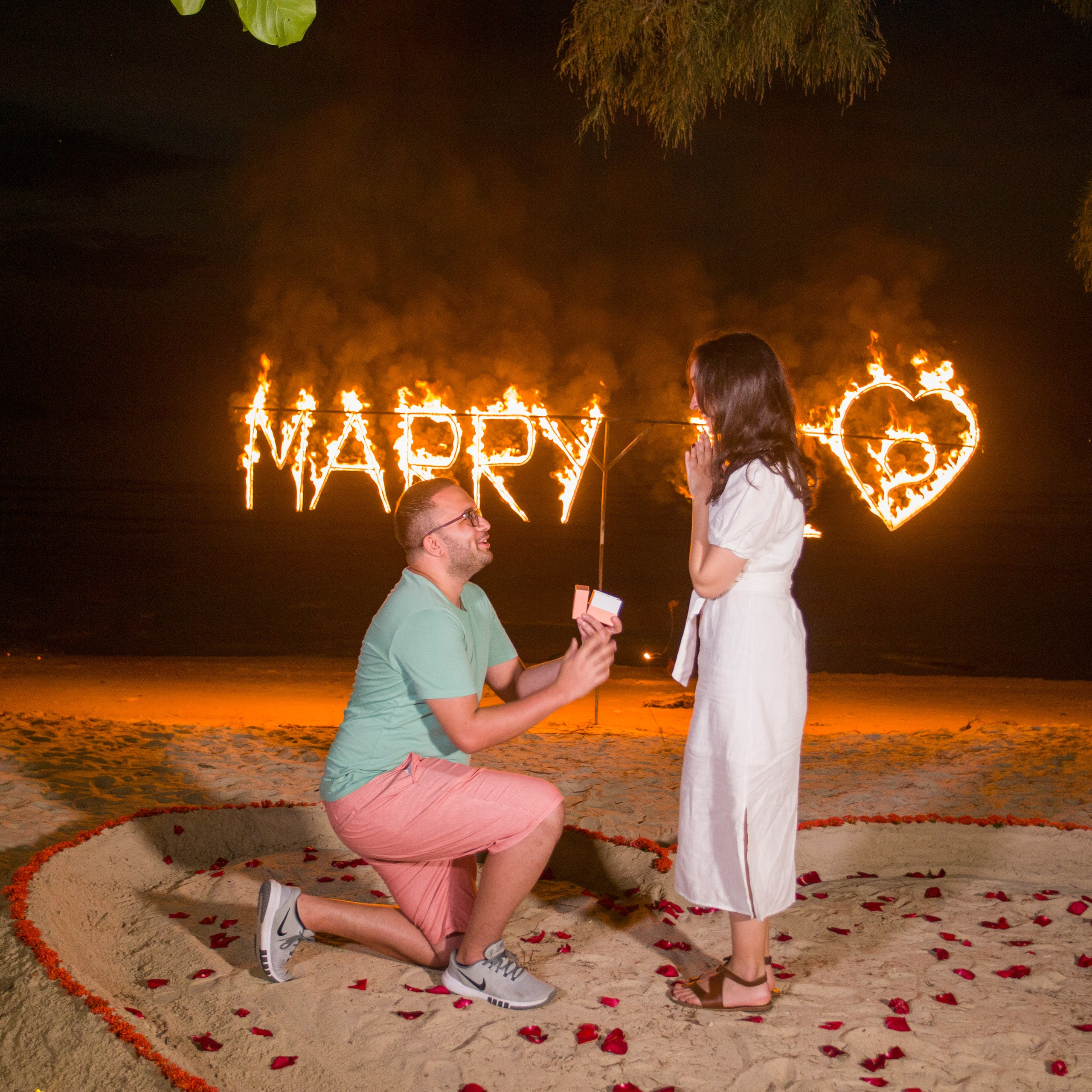 Photo. Romantic proposal on Koh Samui, Thailand