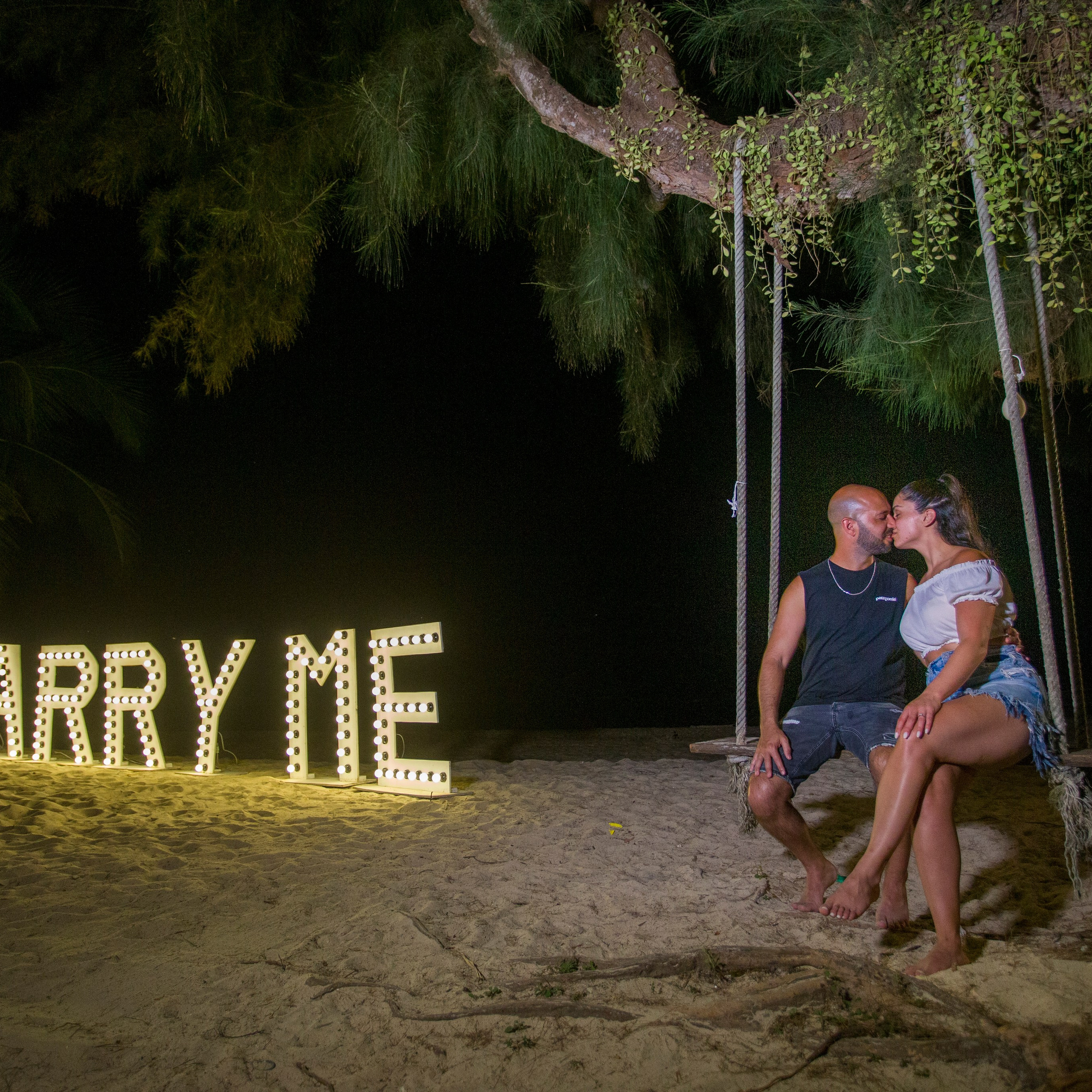 Photo. Romantic proposal on Koh Samui, Thailand