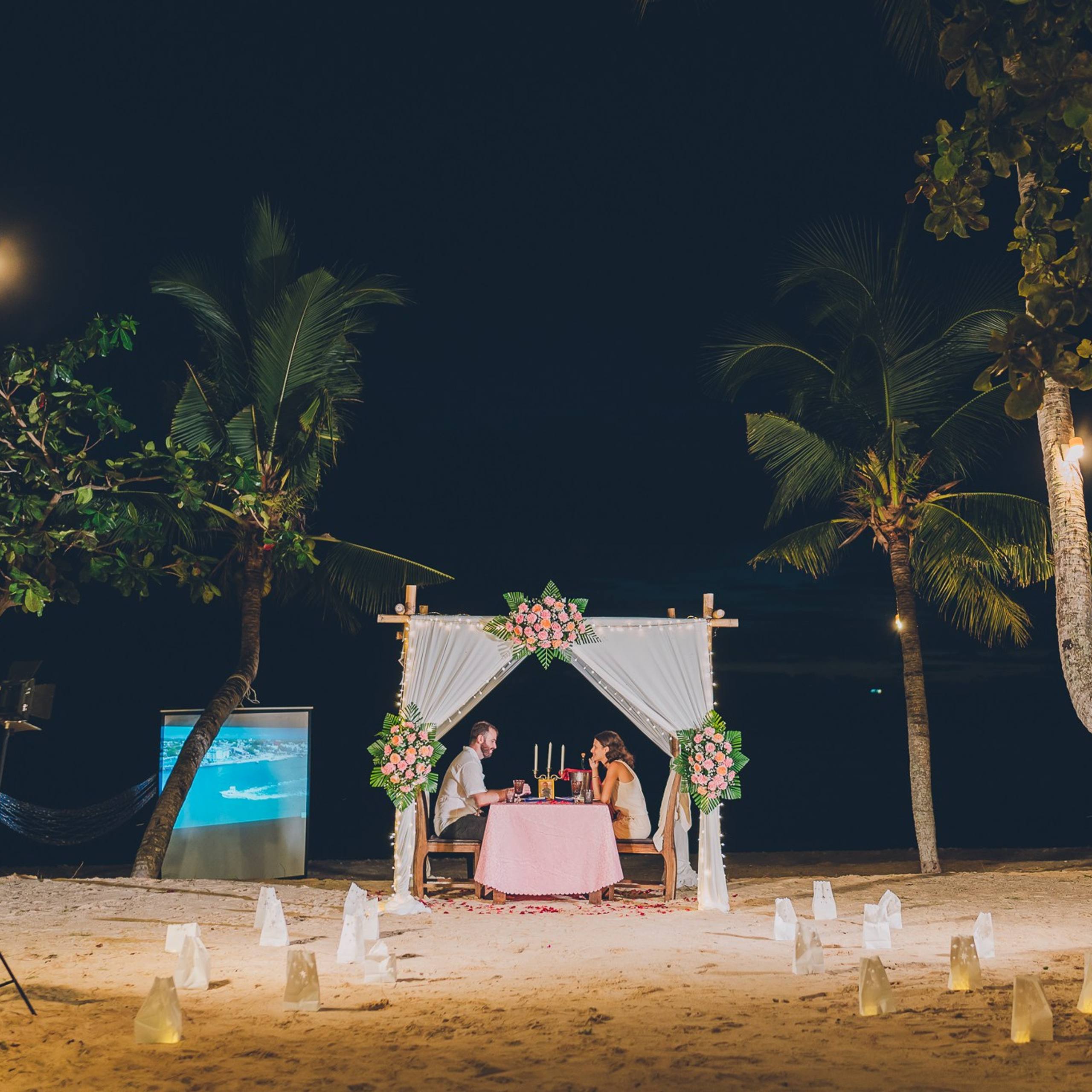 Photo. Romantic proposal on Koh Samui, Thailand