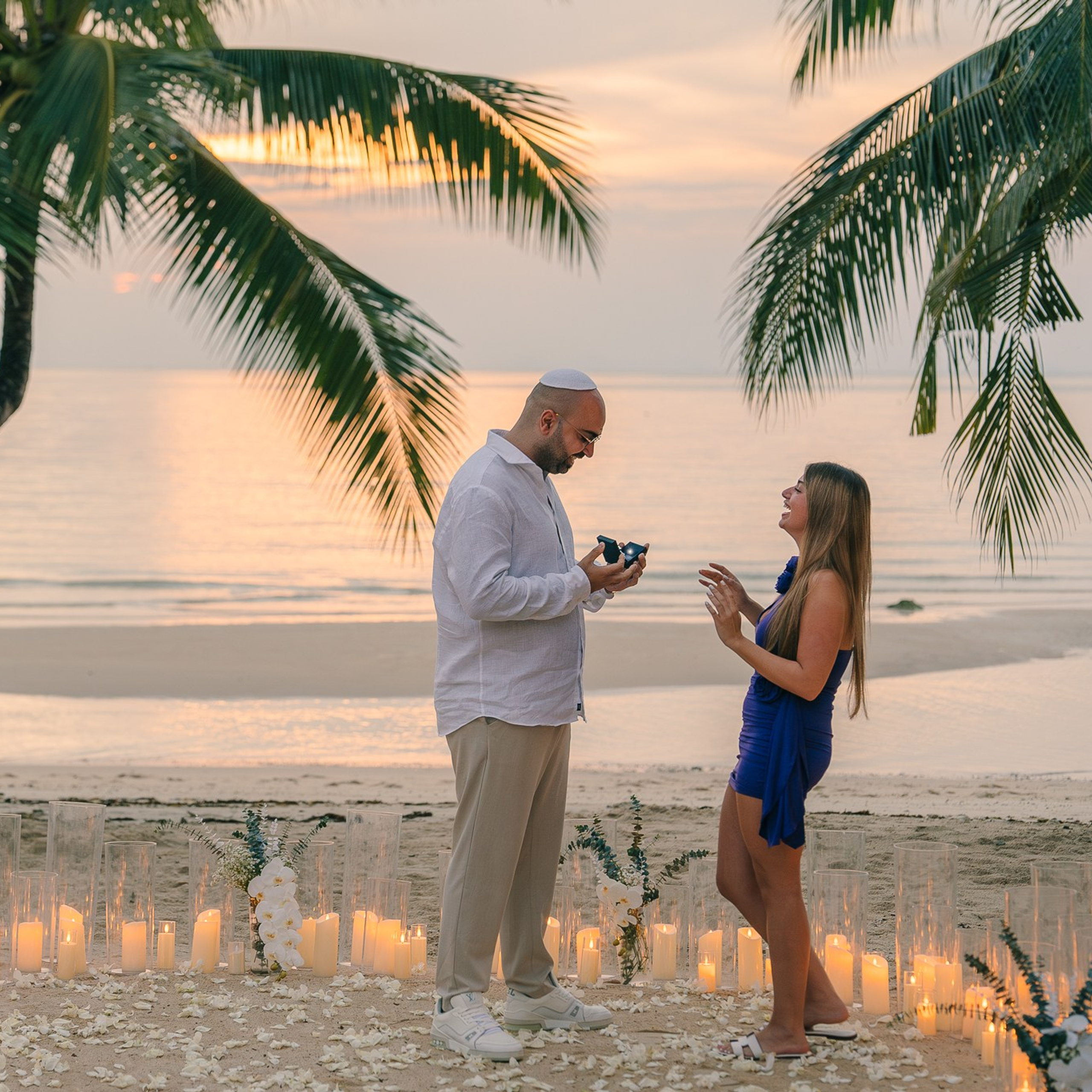 Photo. Romantic proposal on Koh Samui, Thailand