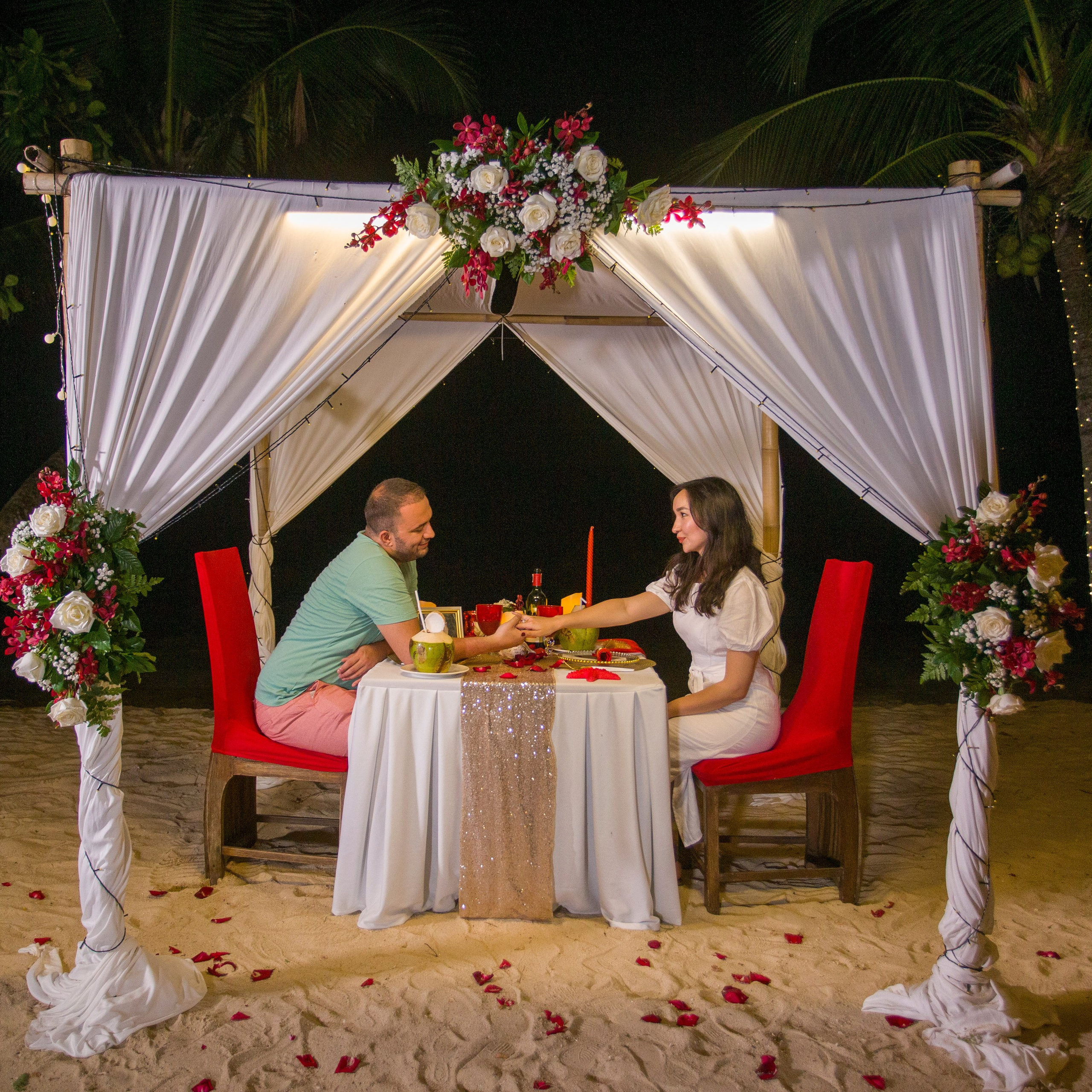 Photo. Romantic proposal on Koh Samui, Thailand