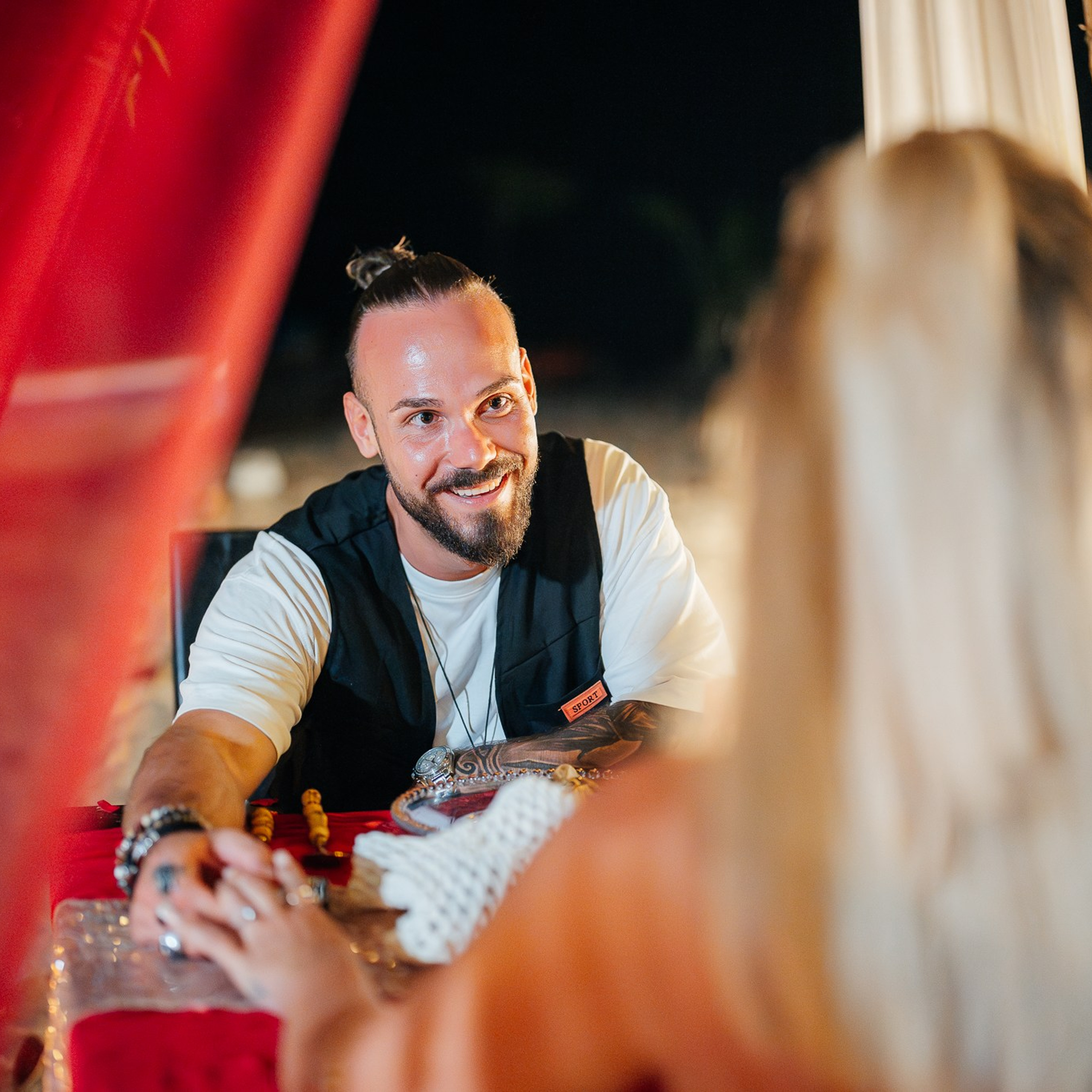Photo. Romantic proposal on Koh Samui, Thailand