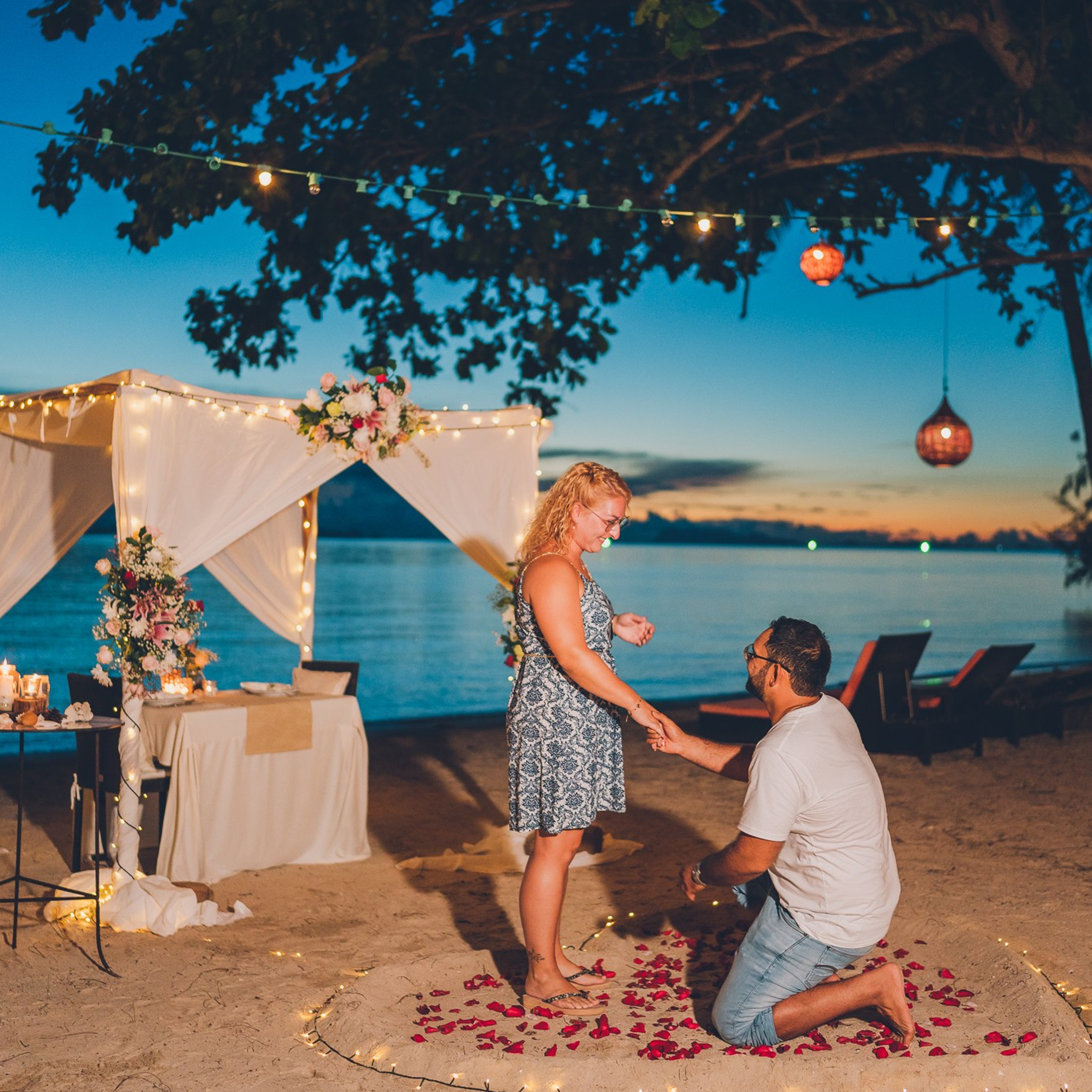 Photo. Romantic proposal on Koh Samui, Thailand