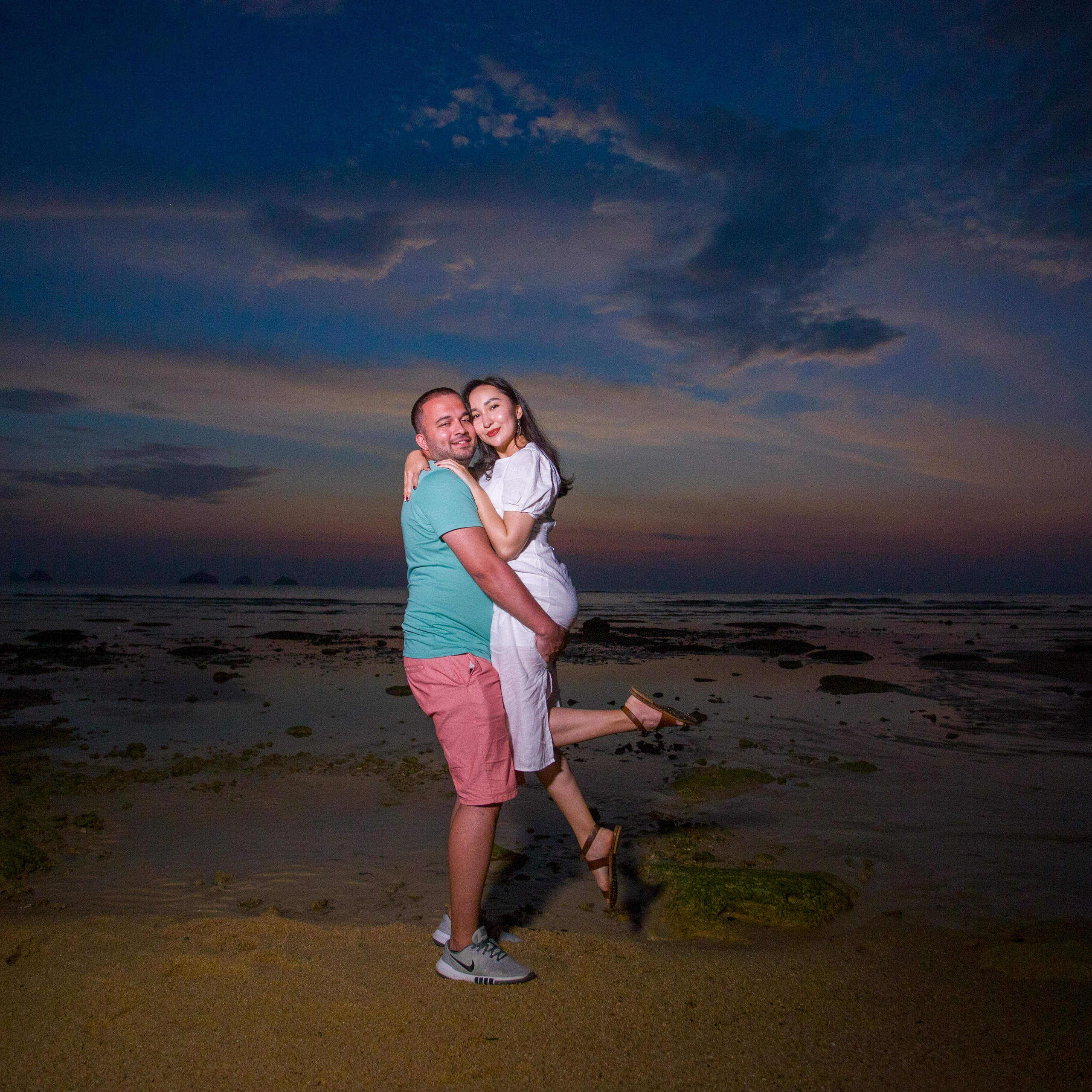 Photo. Romantic proposal on Koh Samui, Thailand