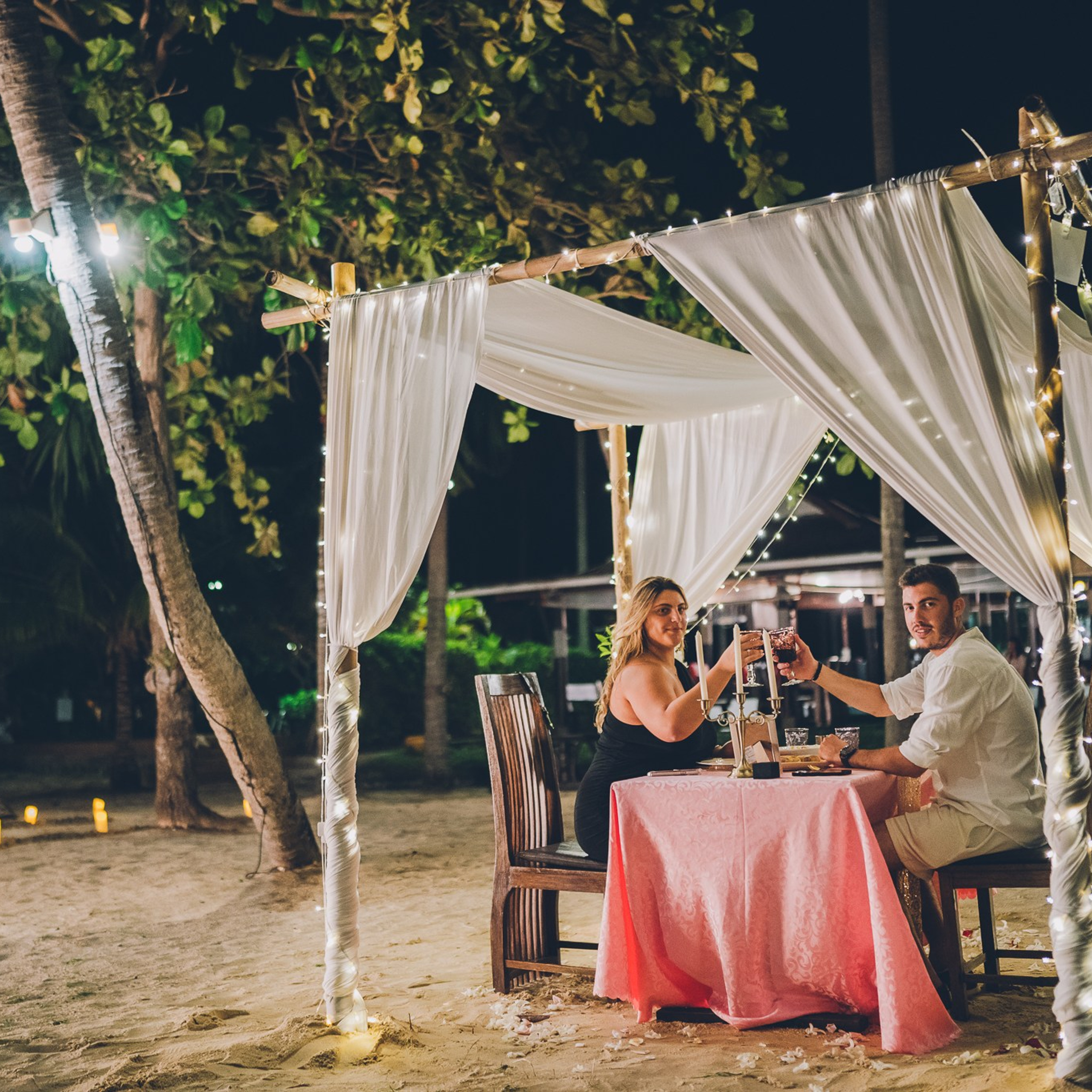 Photo. Romantic proposal on Koh Samui, Thailand