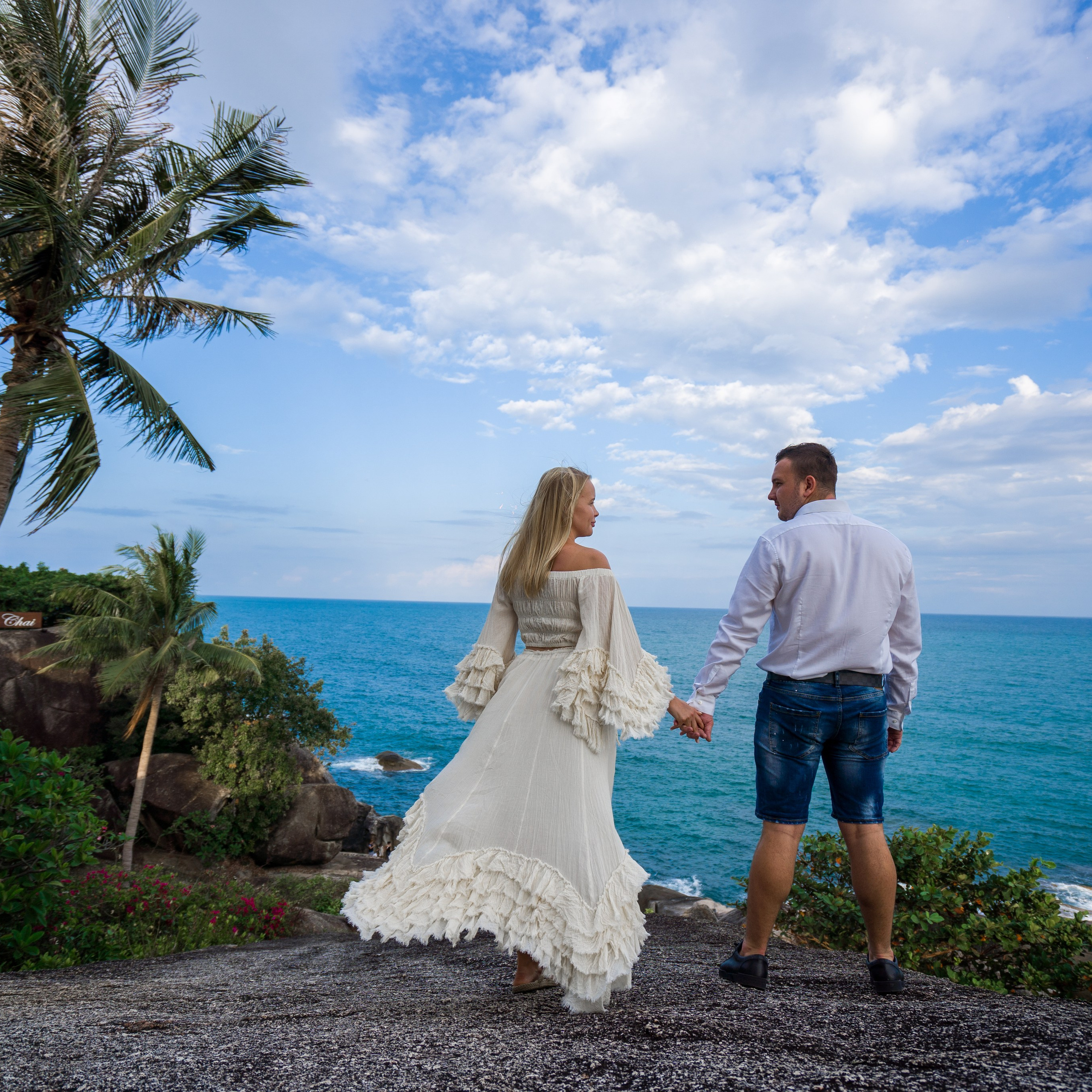 Photo. Romantic proposal on Koh Samui, Thailand