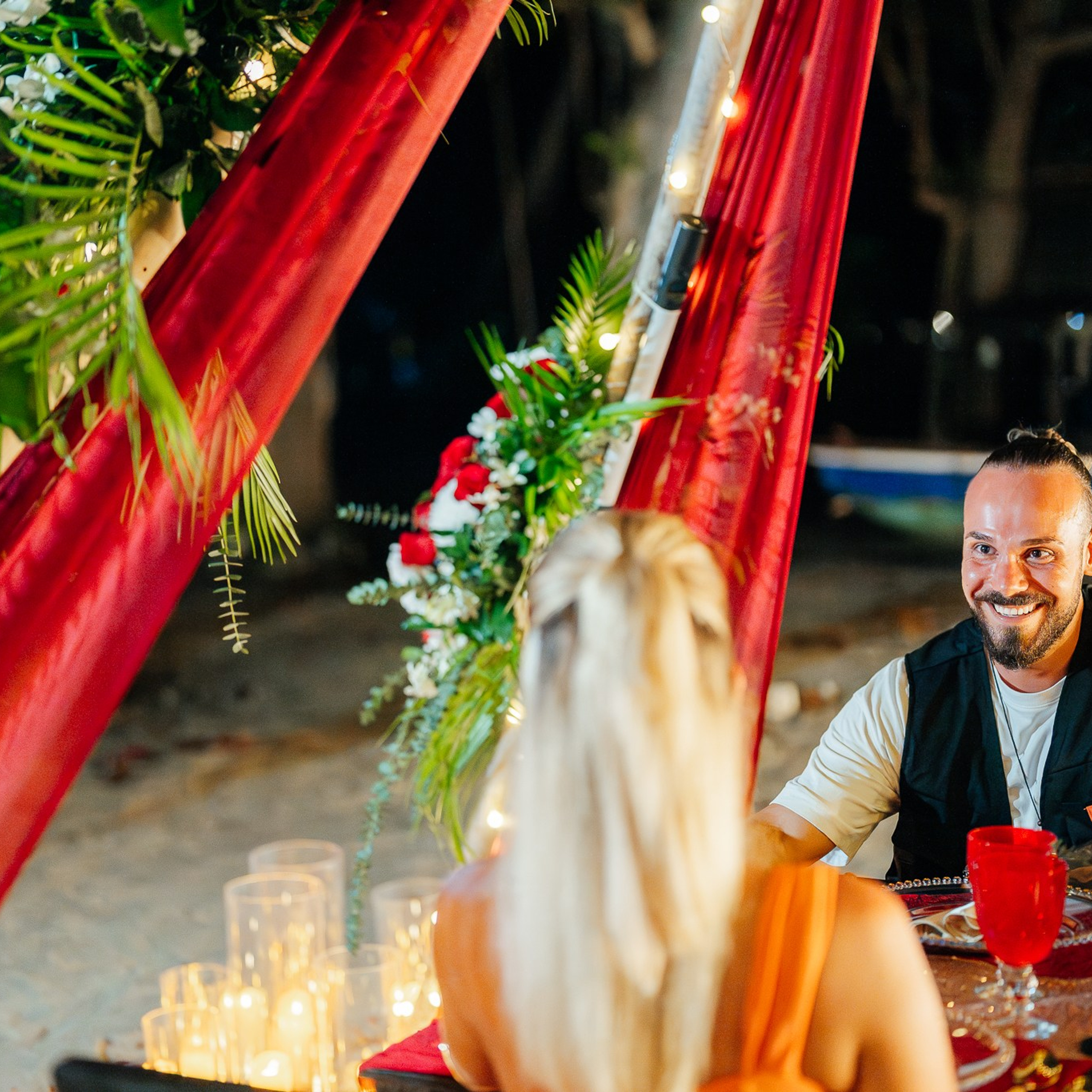 Photo. Romantic proposal on Koh Samui, Thailand