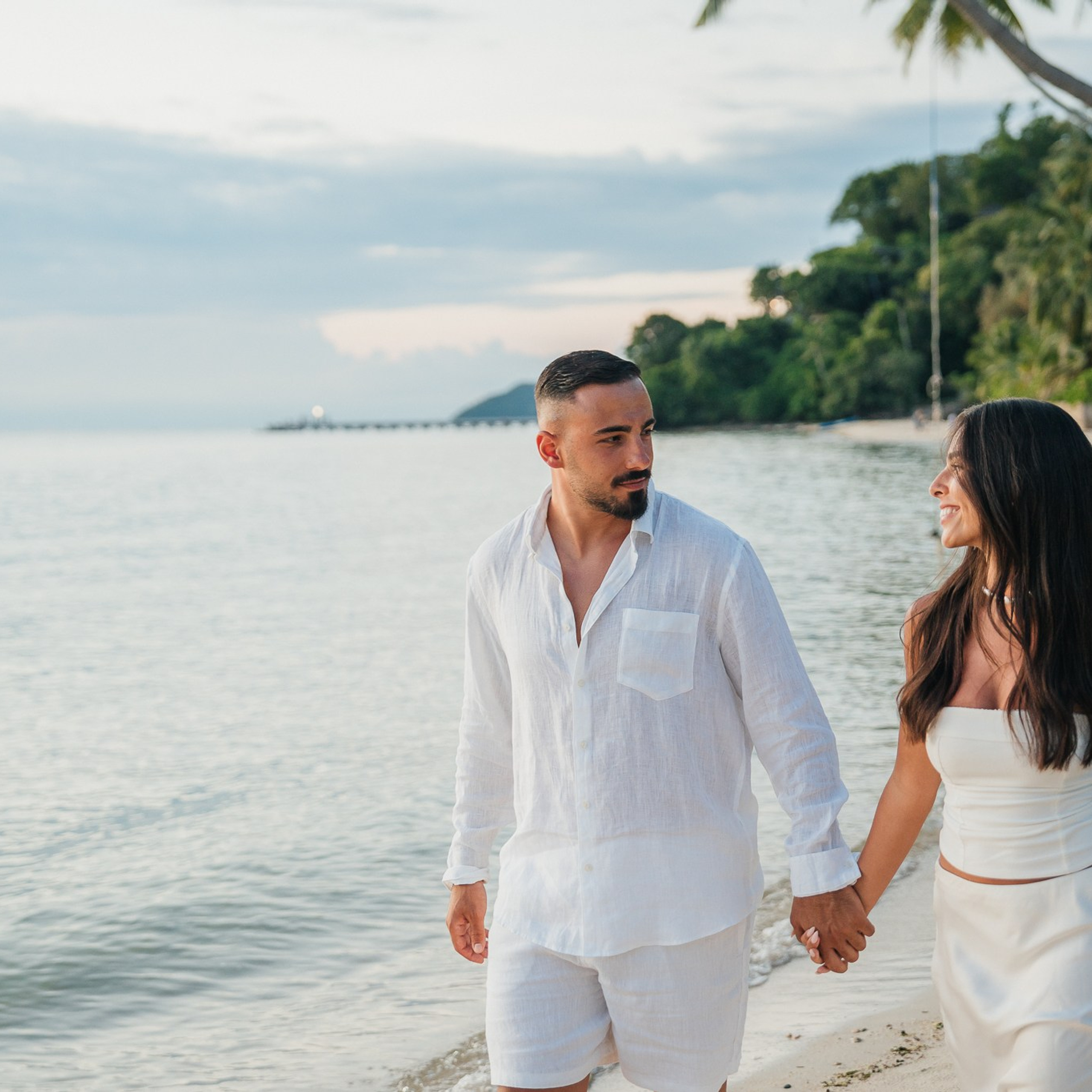 Photo. Romantic proposal on Koh Samui, Thailand