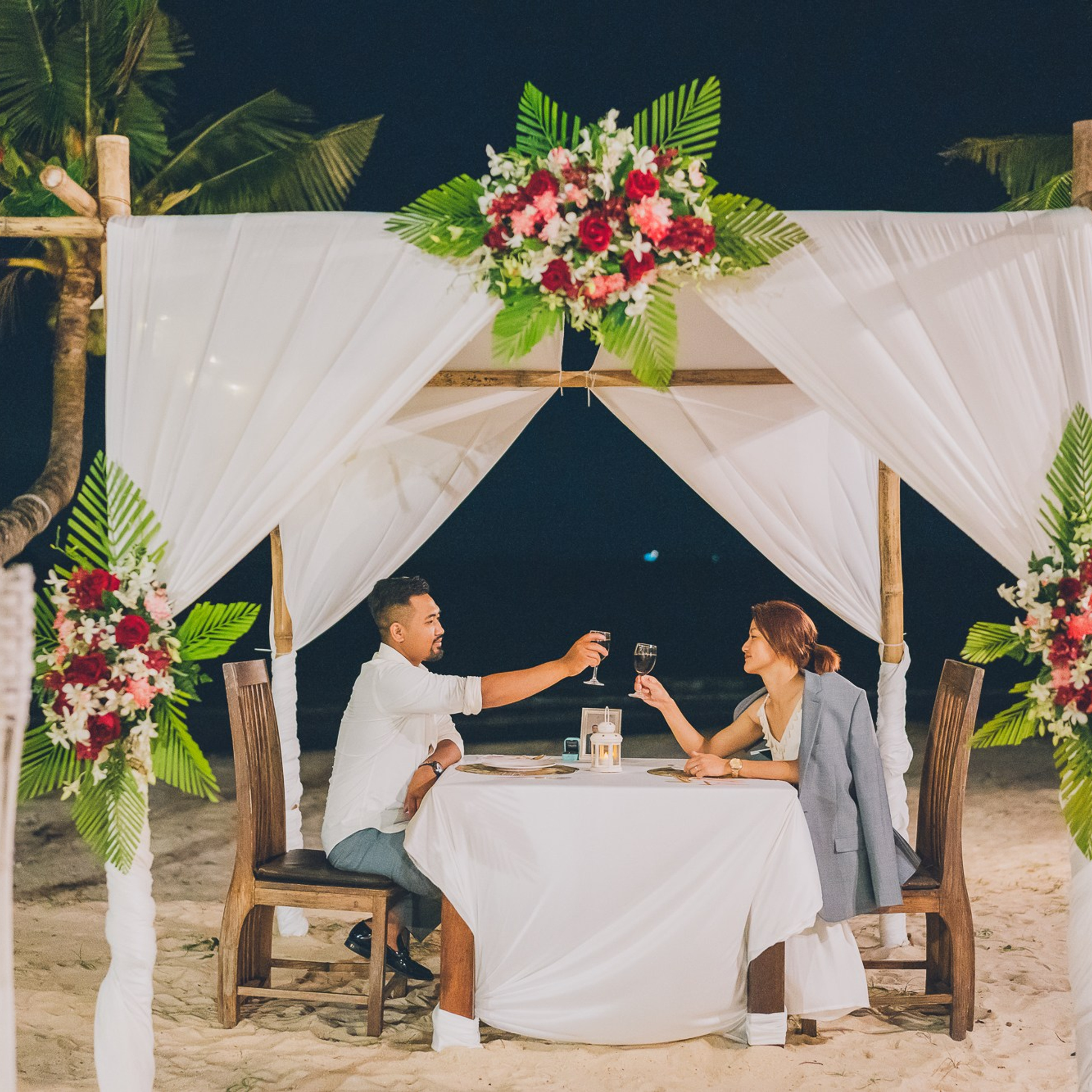 Photo. Romantic proposal on Koh Samui, Thailand