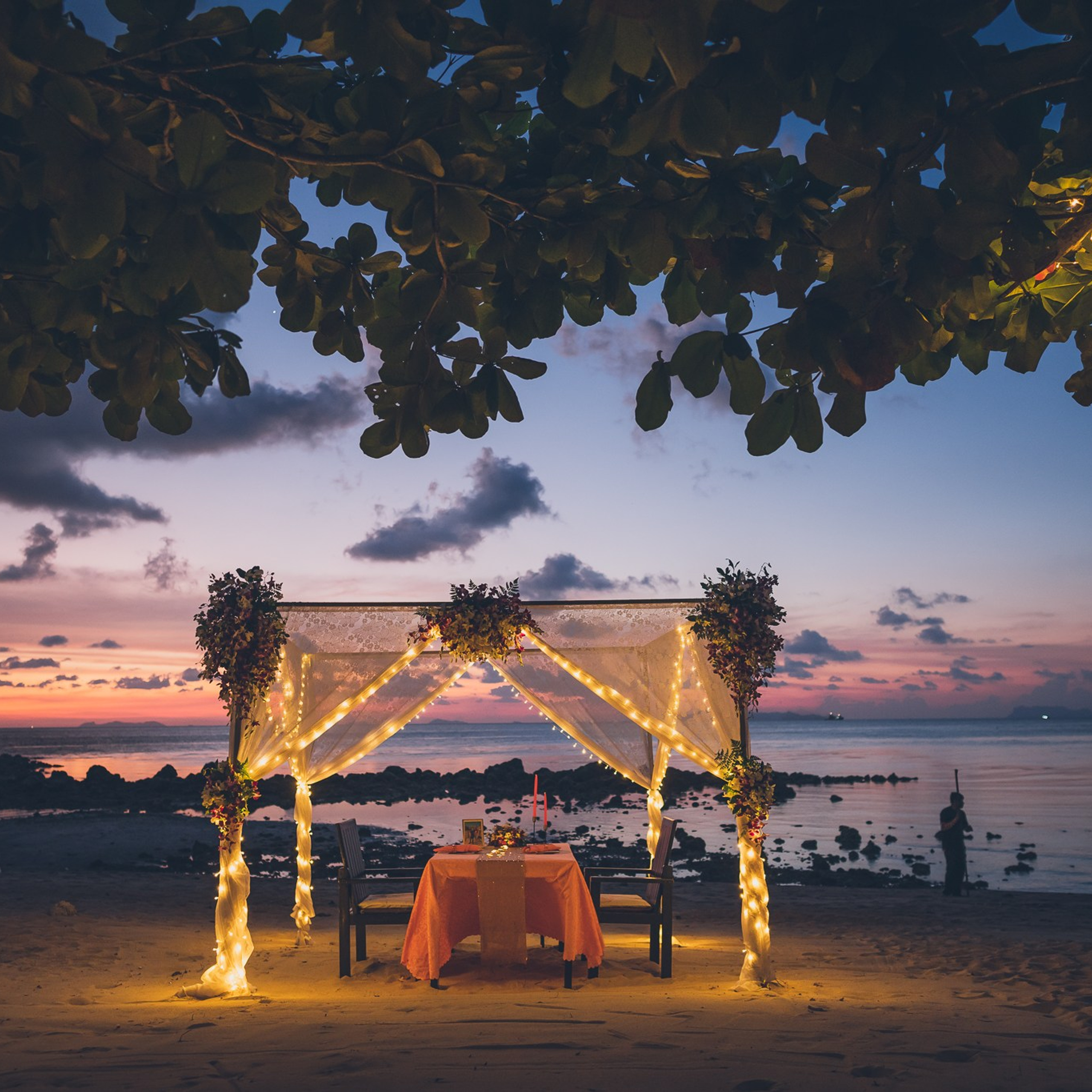 Photo. Romantic proposal on Koh Samui, Thailand