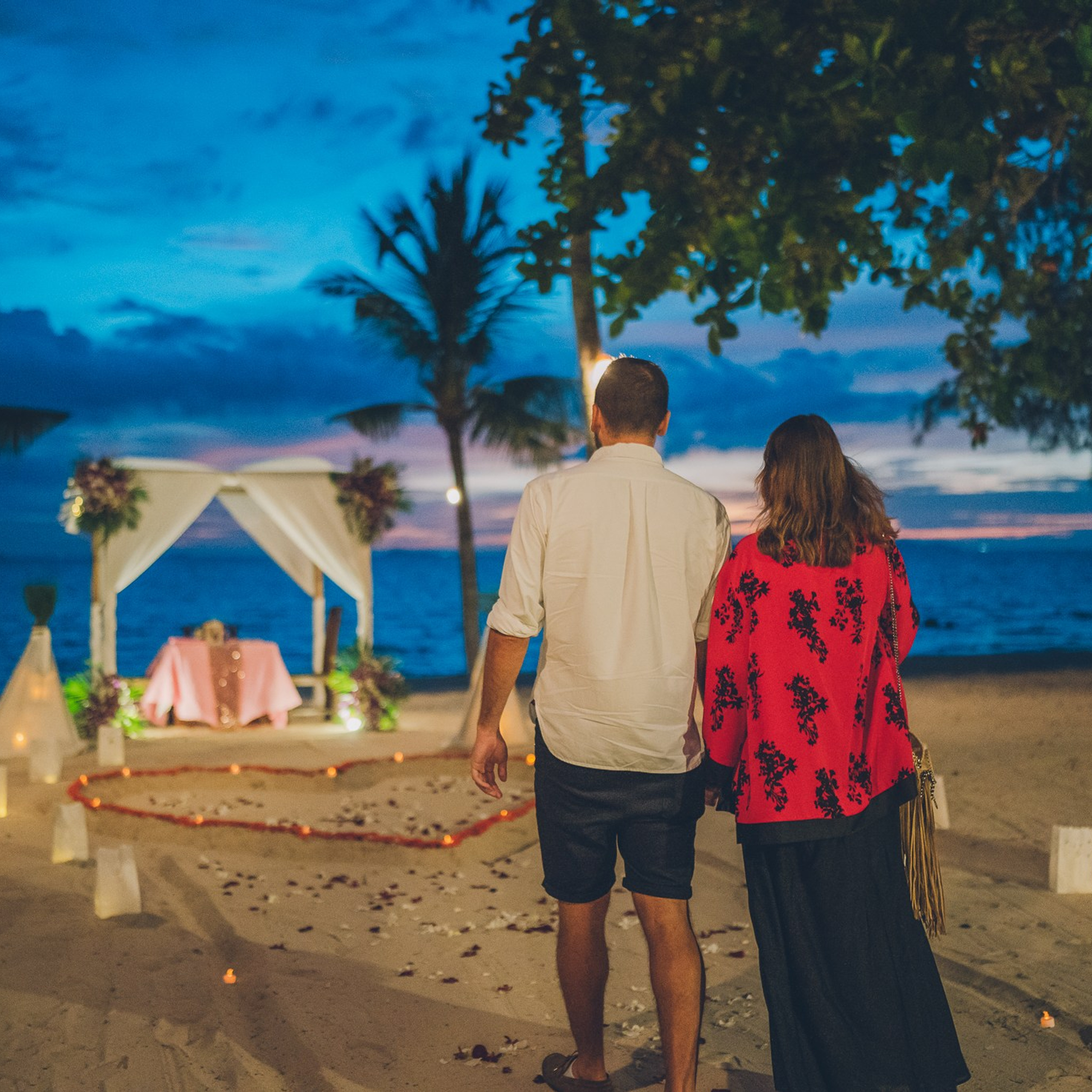 Photo. Romantic proposal on Koh Samui, Thailand