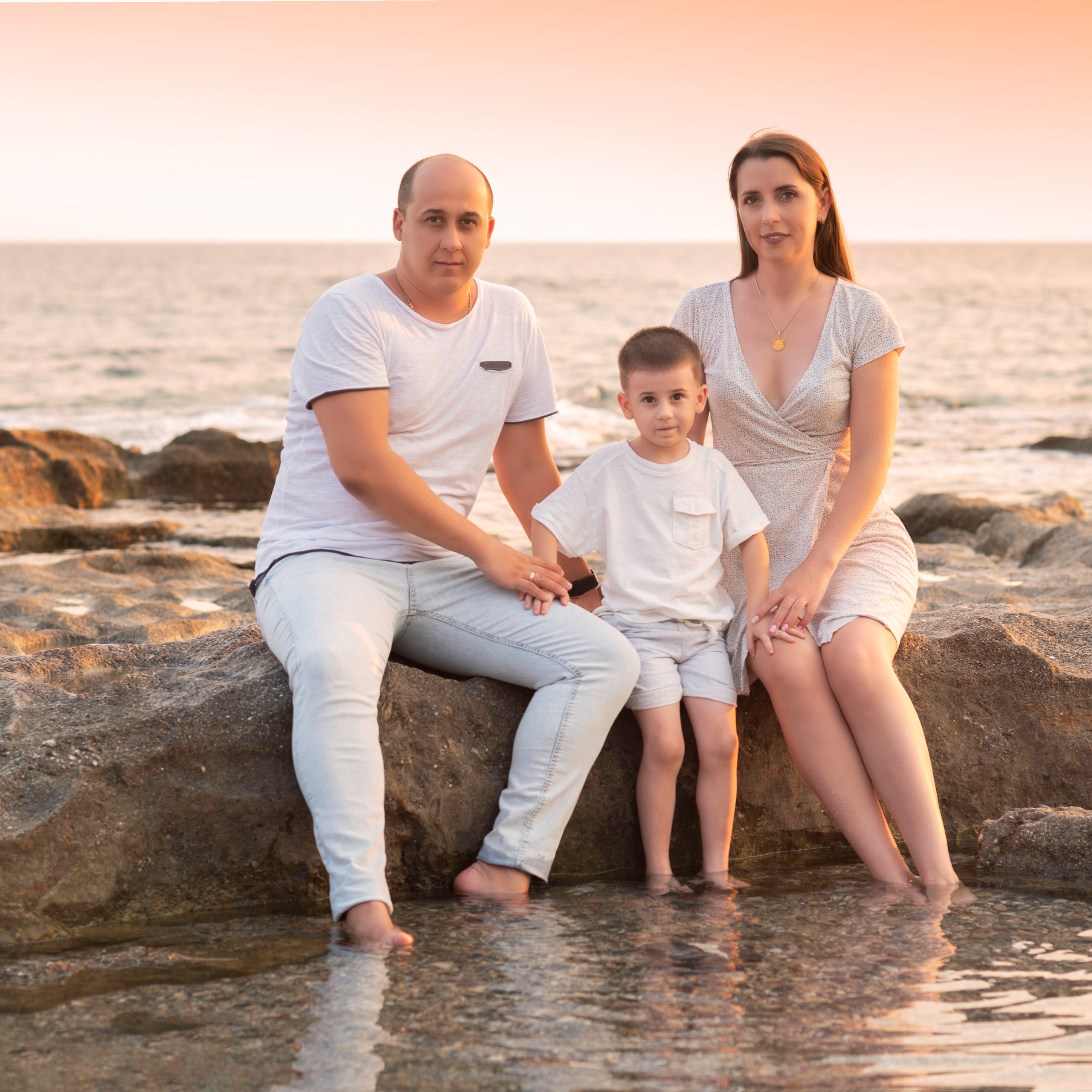 Фотосессия на закате для семьи Людмилы