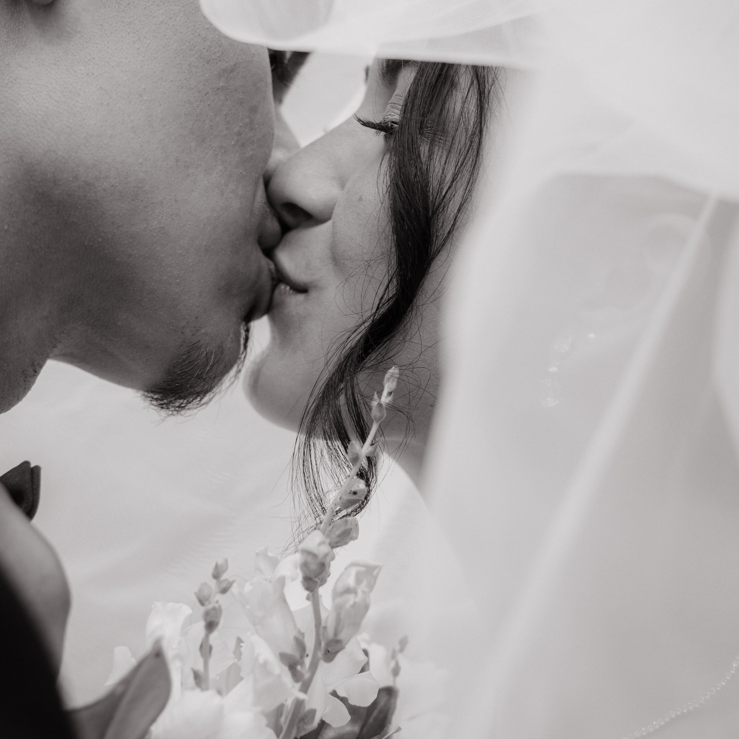 Arianna and Cristopher | Intimate Wedding
