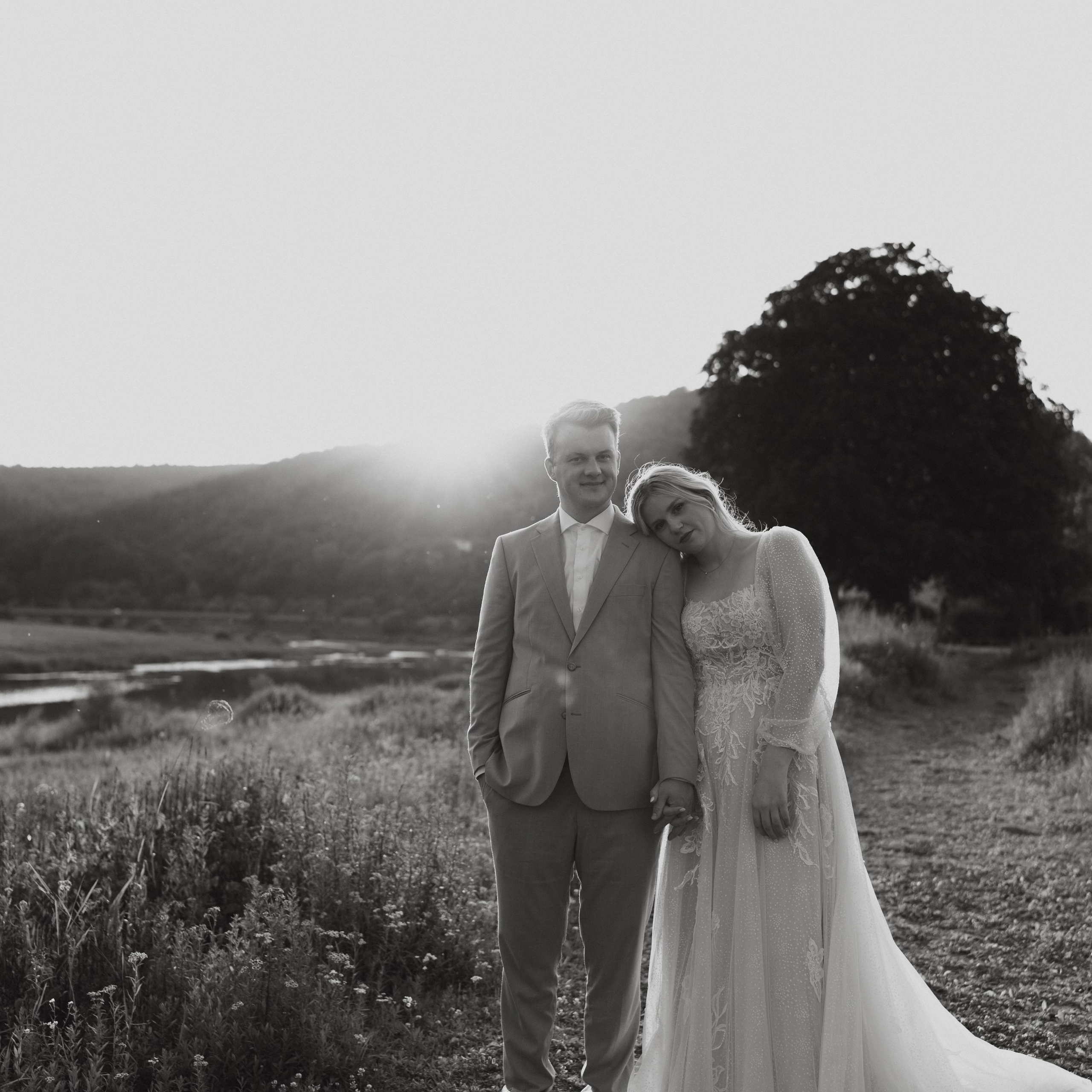 Romantisches After Wedding Shooting am Edersee in Nordhessen, fotografier von Nicole Hartwich