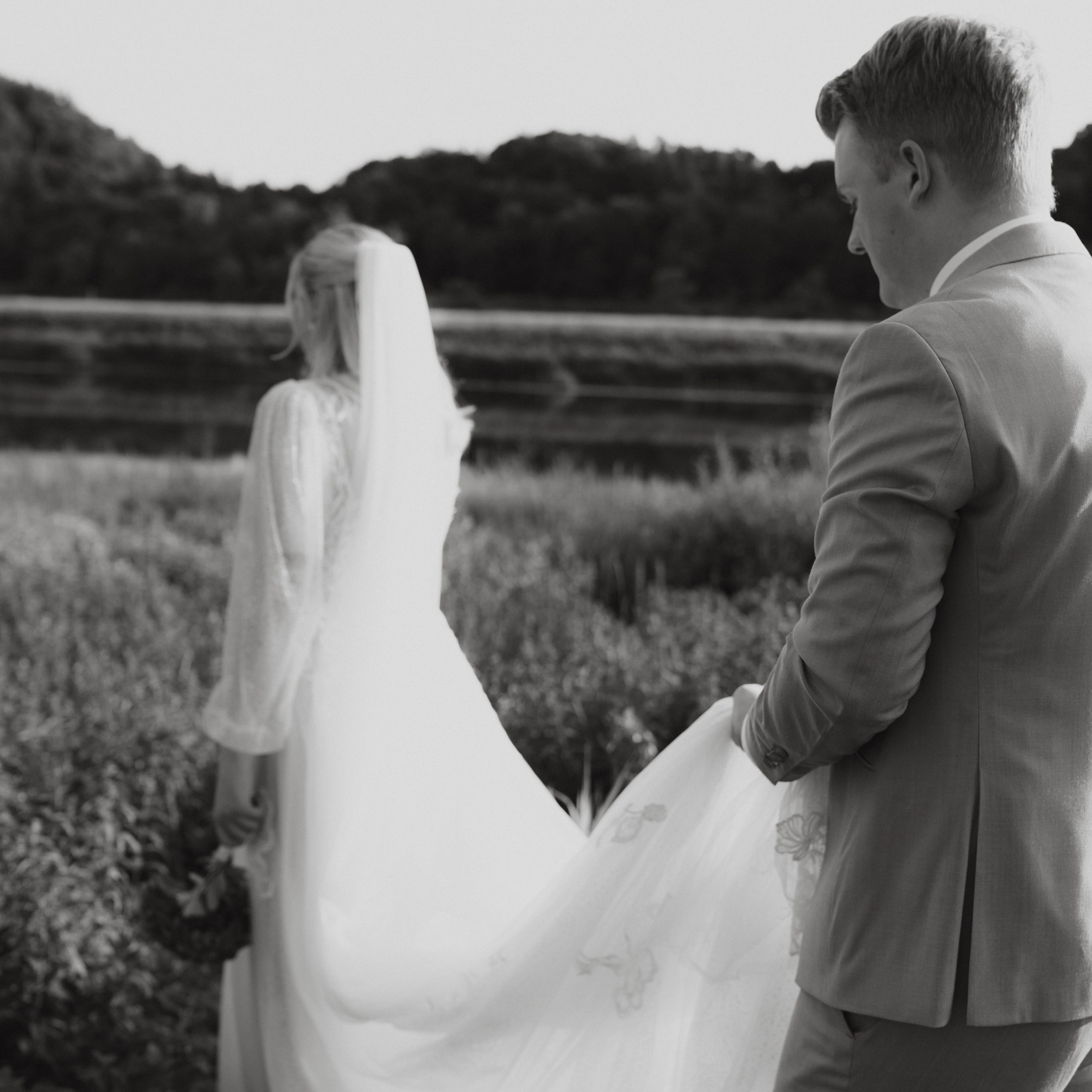 After Wedding Shooting im Sonnenuntergang  in Nordhessen