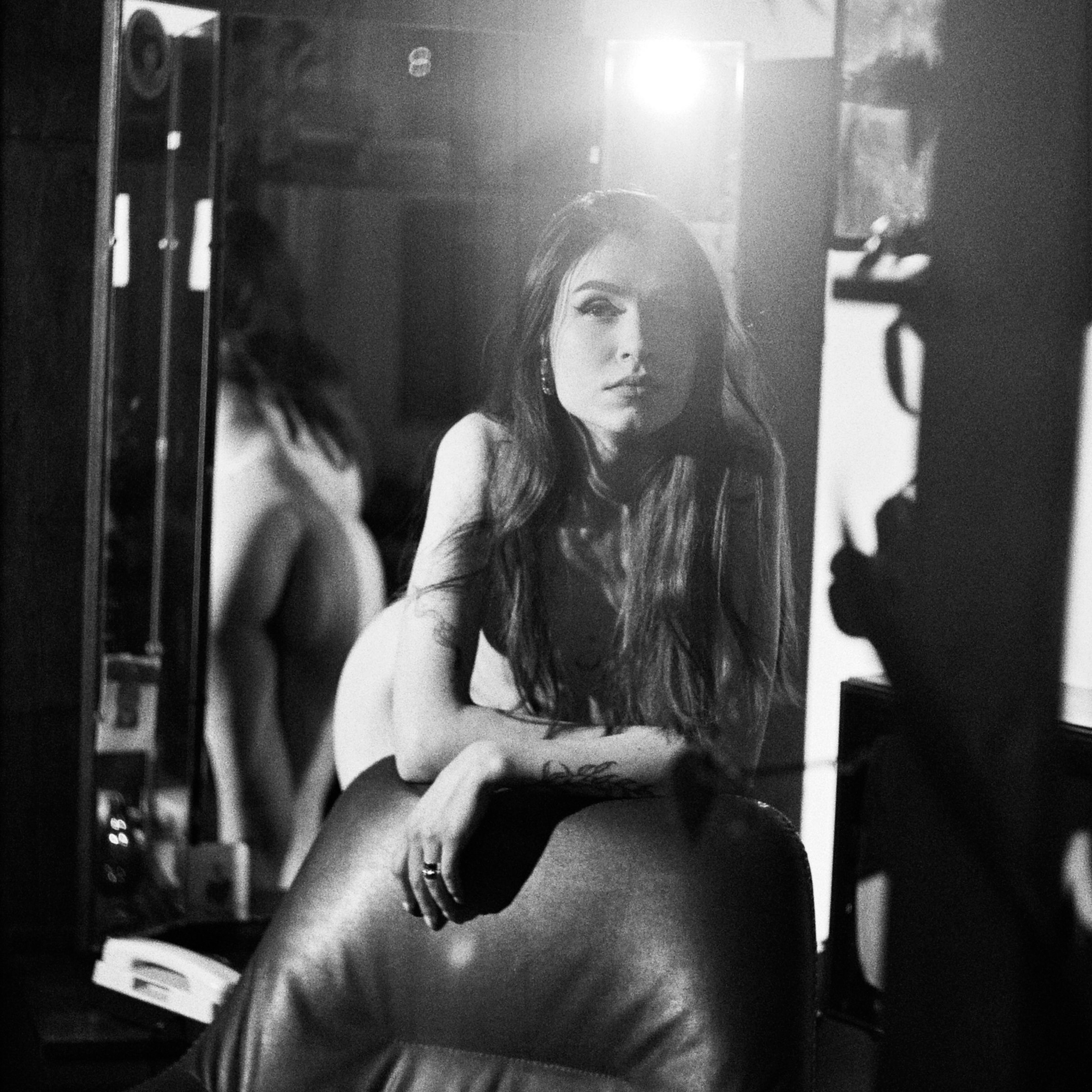 Fotografia analogowa / na filmie w Polsce | artystyczne sesje fotograficzne. Stanislau Krasovski – Fotografia artystyczna i kreatywne sesje w Poznaniu