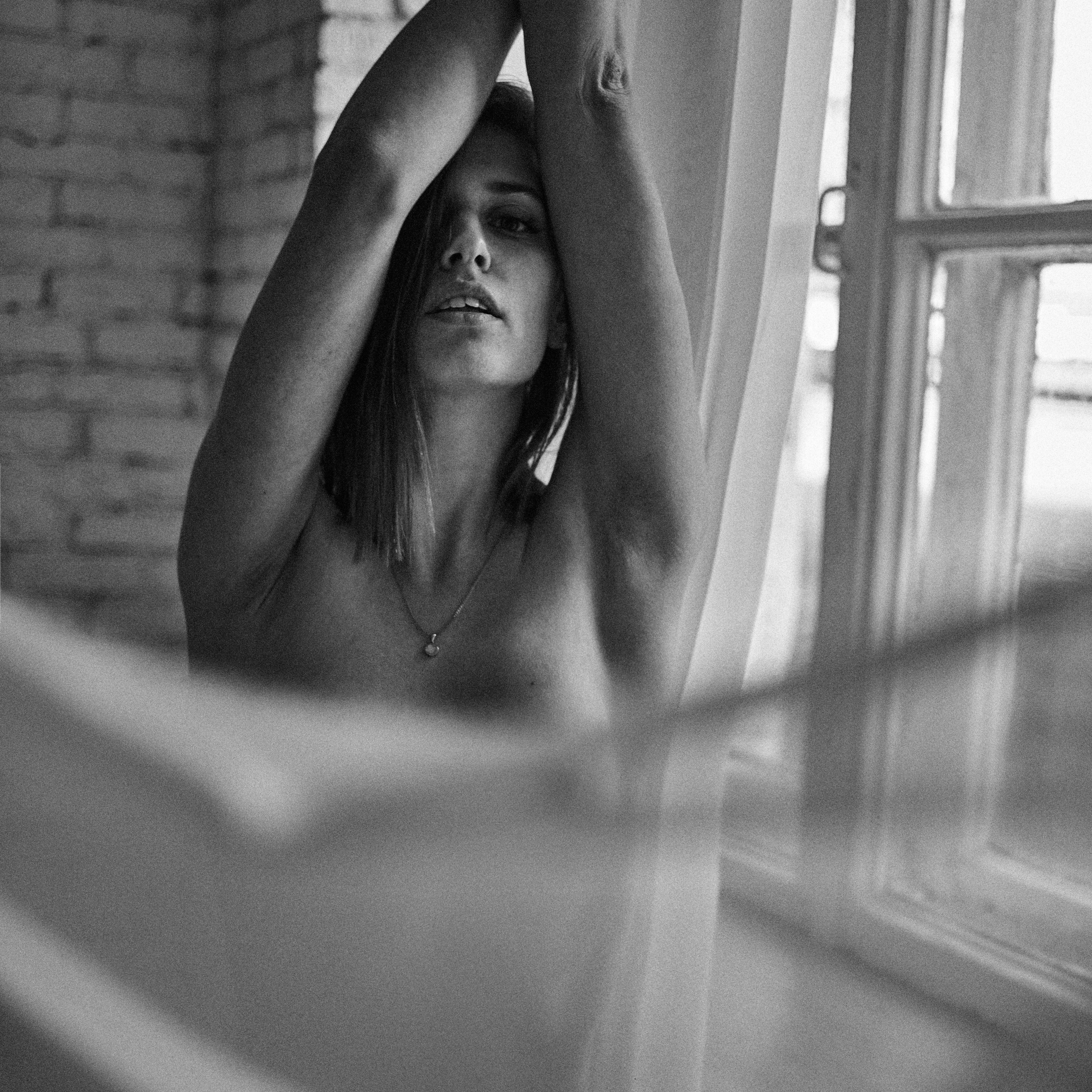 Artystyczna fotografia aktu 18+ w Polsce | kreatywne i subtelne sesje. Stanislau Krasovski – Fotografia artystyczna i kreatywne sesje w Poznaniu