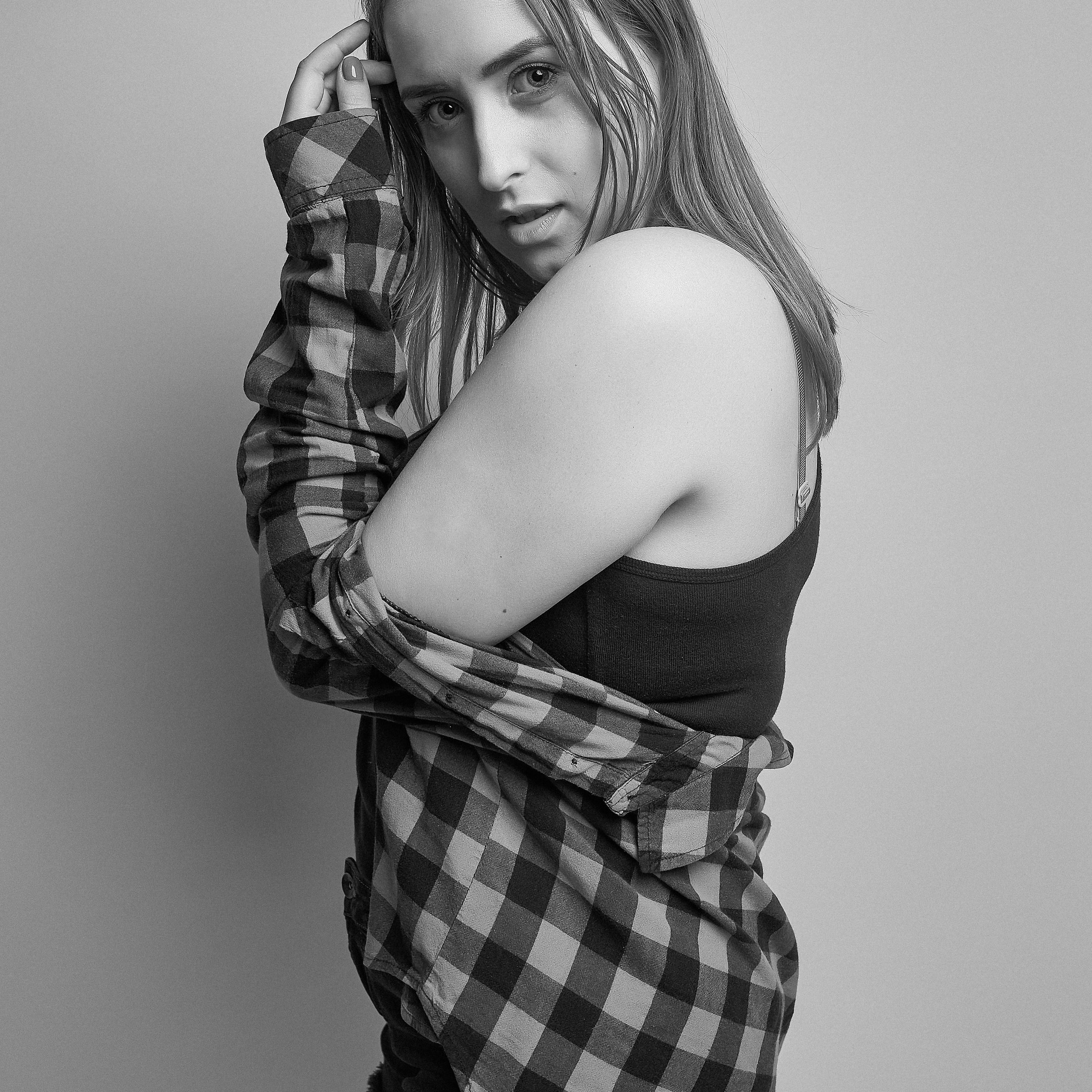 Sesje testowe dla modeli w Poznaniu | profesjonalna fotografia modelingowa. Stanislau Krasovski – Fotografia artystyczna i kreatywne sesje w Poznaniu