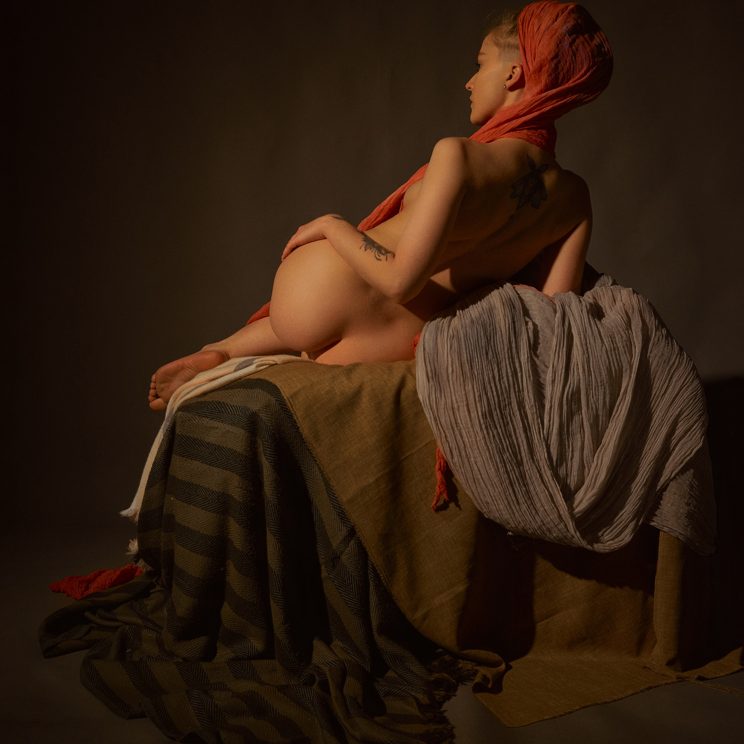 Artystyczna fotografia aktu 18+ w Polsce | kreatywne i subtelne sesje. Stanislau Krasovski – Fotografia artystyczna i kreatywne sesje w Poznaniu