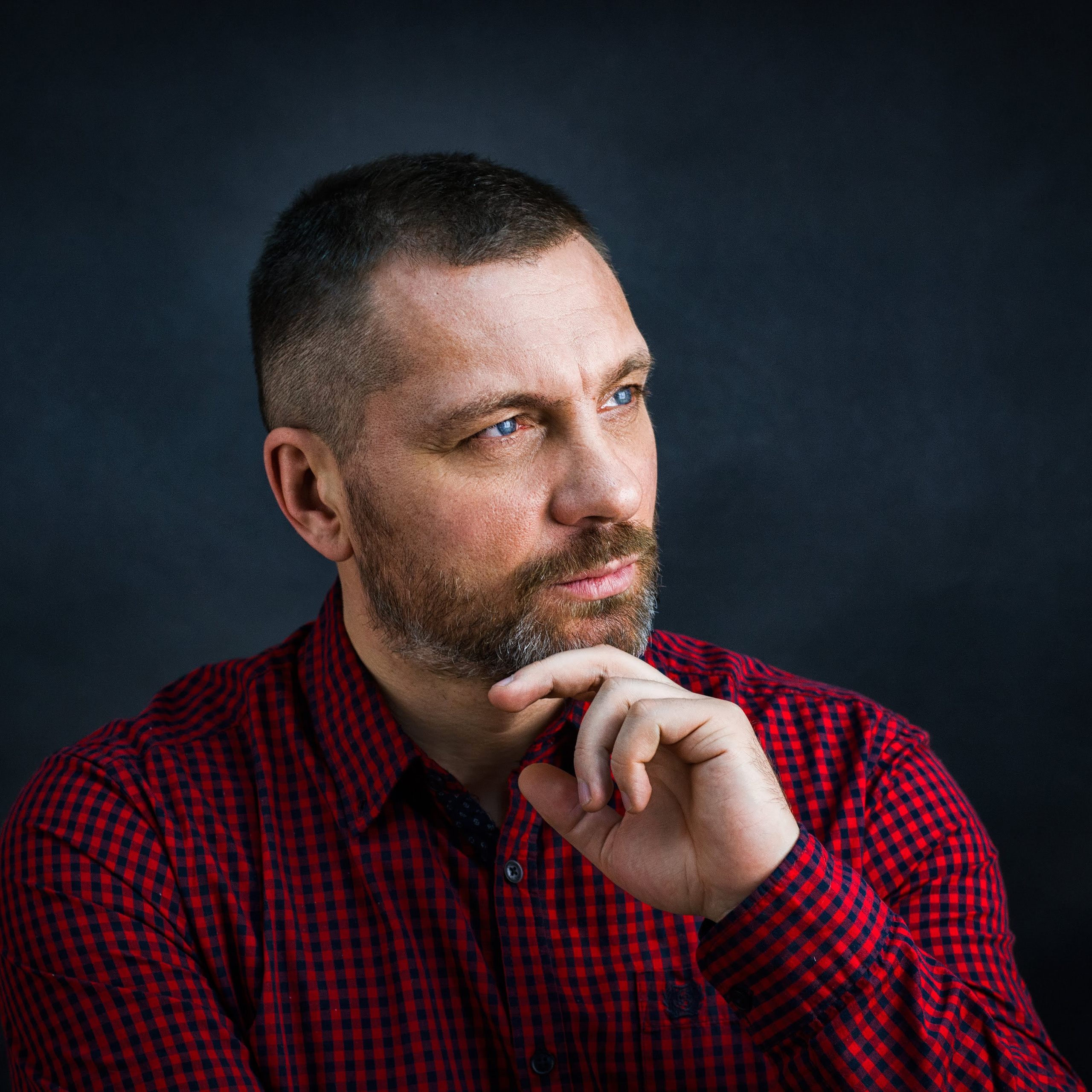 Sesje testowe dla modeli w Poznaniu | profesjonalna fotografia modelingowa. Stanislau Krasovski – Fotografia artystyczna i kreatywne sesje w Poznaniu