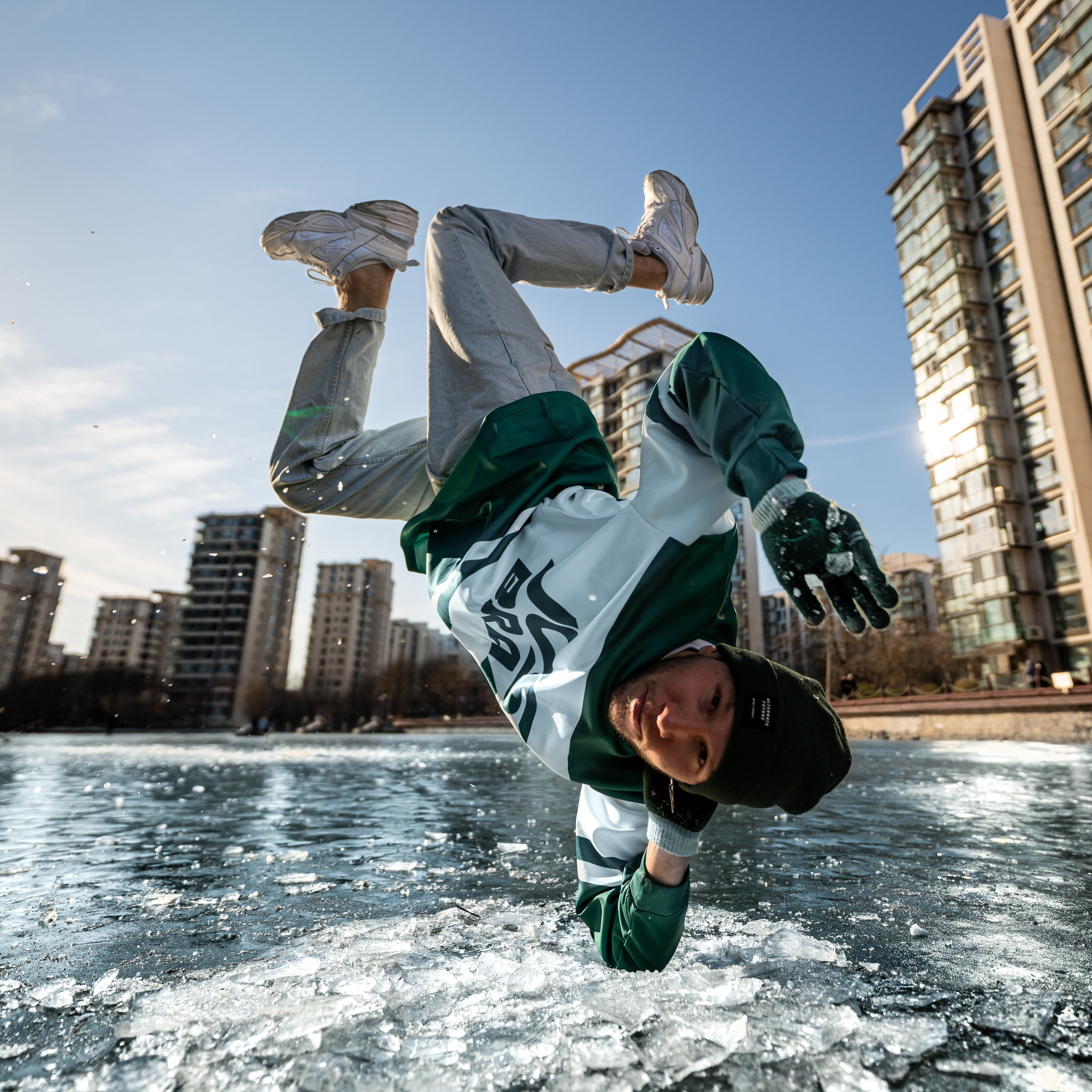 Testimonials. Beijing photographer Mike Pomerantsev