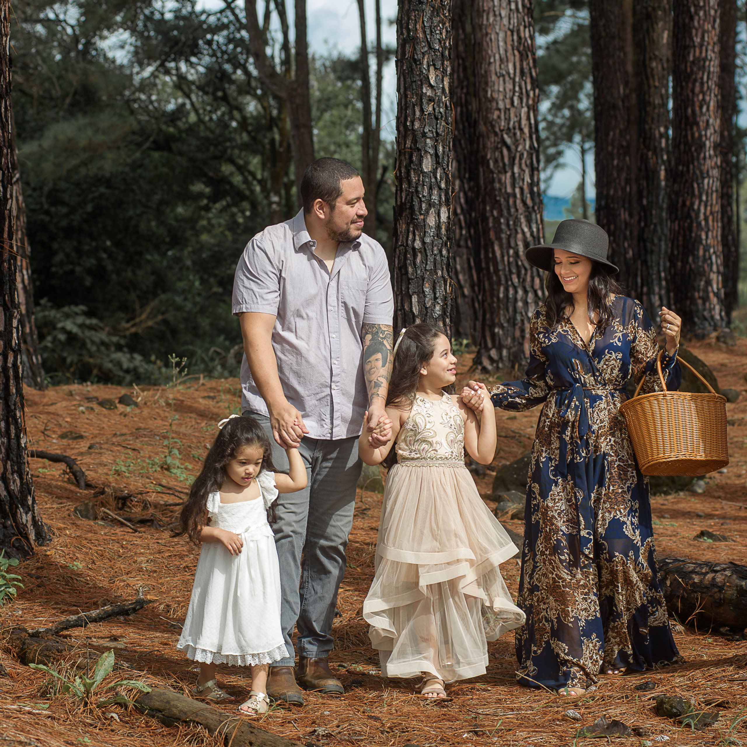 Sesión familiar en el bosque