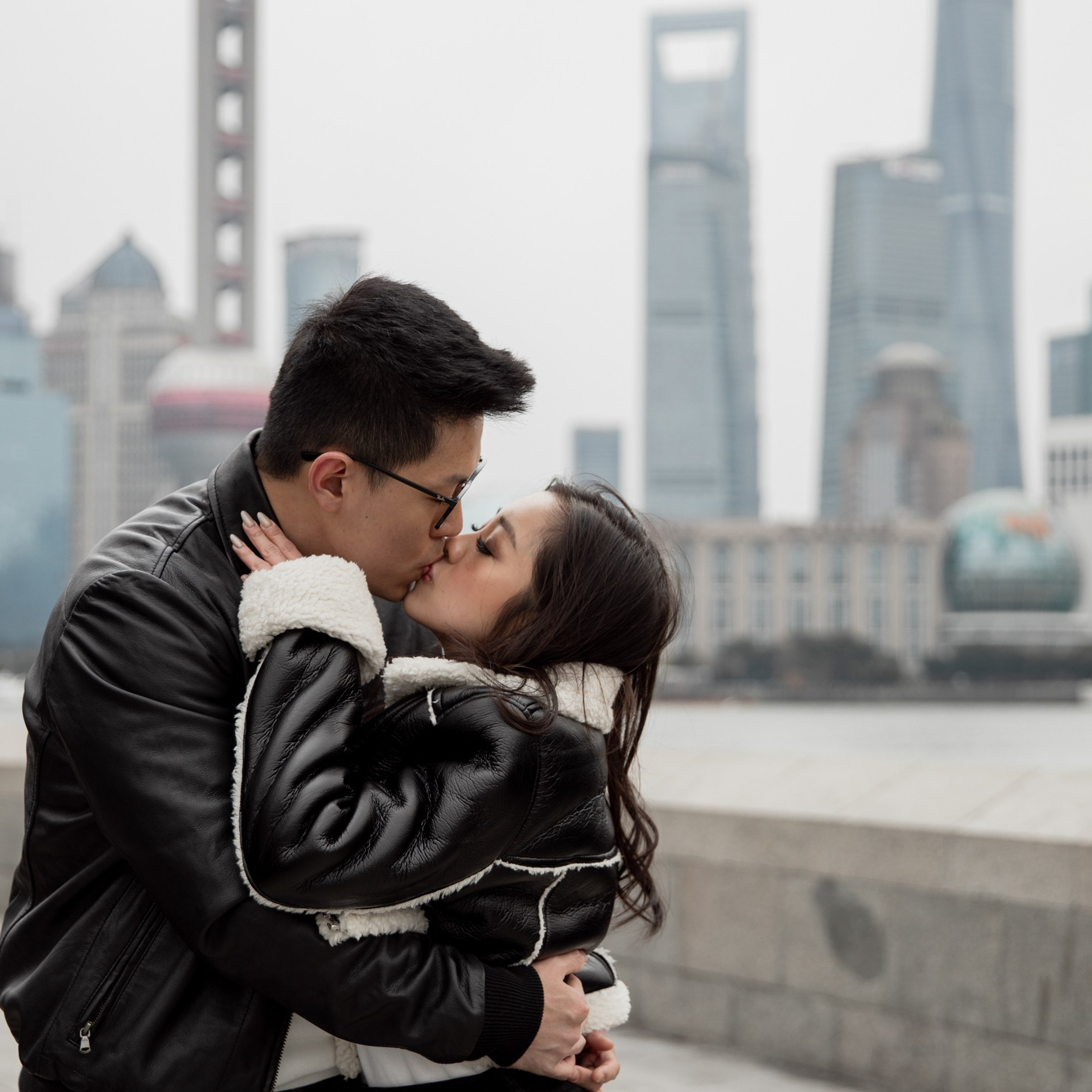 100 поцелуев в Шанхае